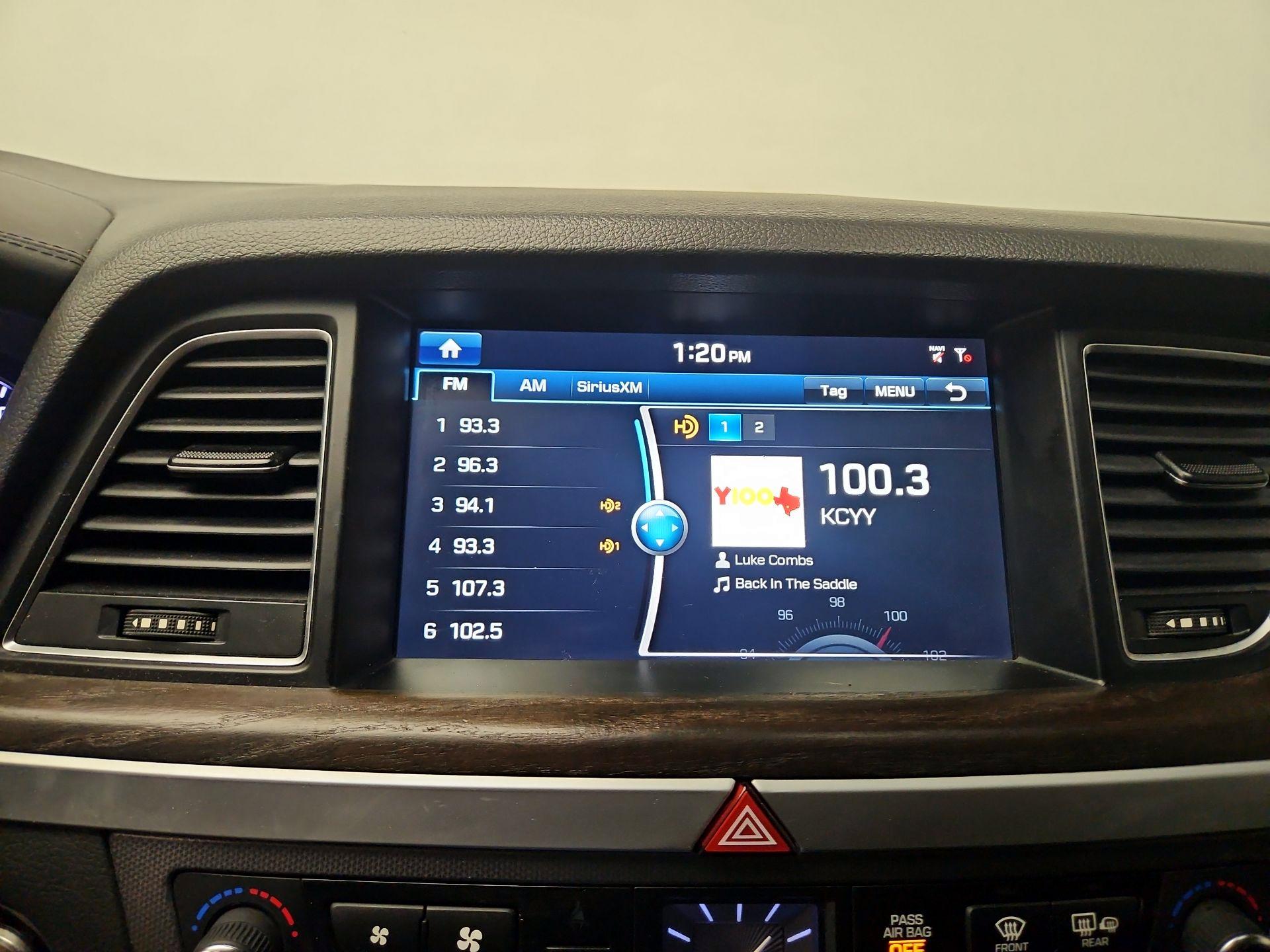 Thumbnail: 2015 Hyundai Genesis - 16