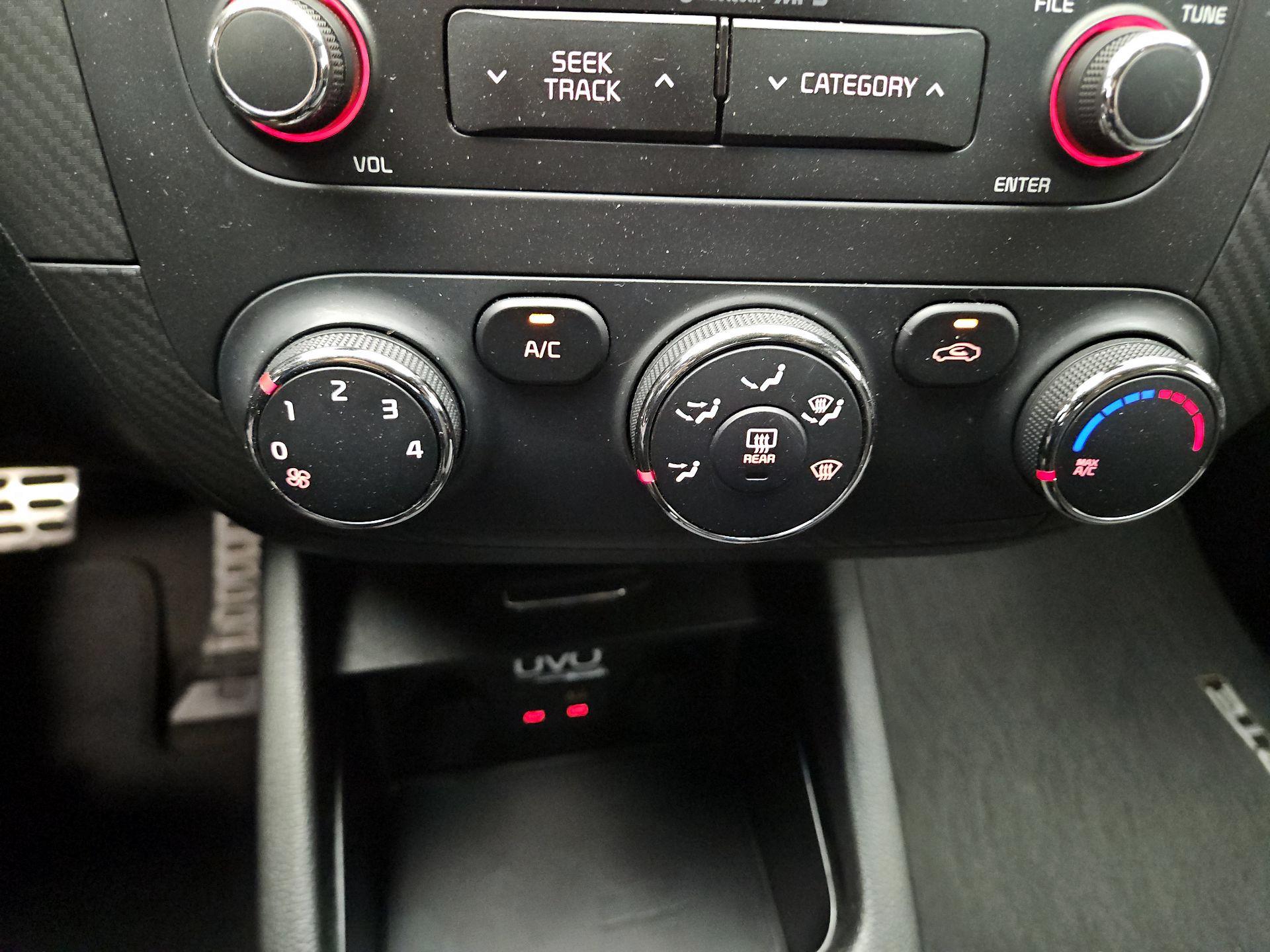 Thumbnail: 2015 Kia Forte - 16