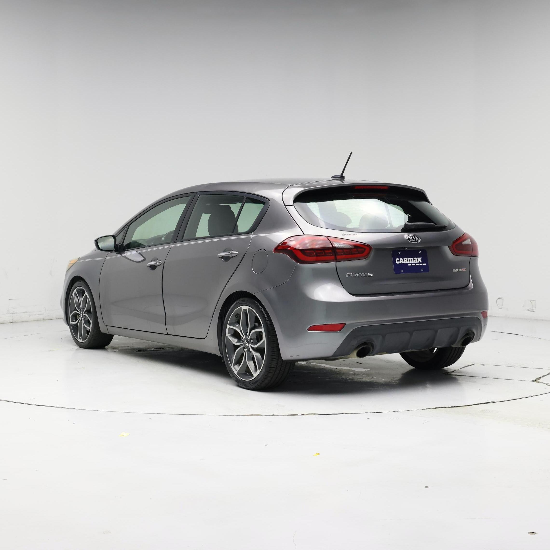 Thumbnail: 2015 Kia Forte - 2