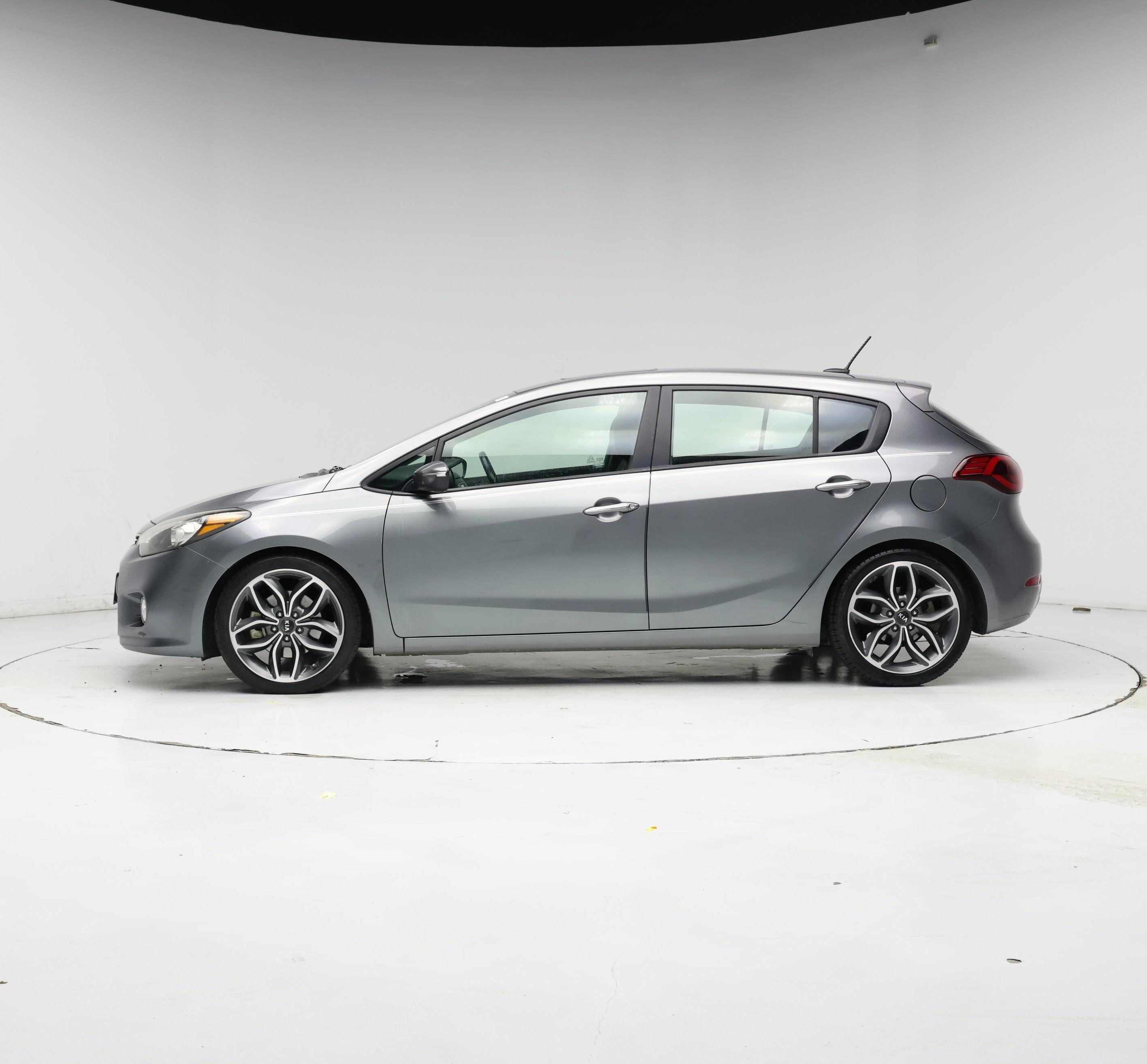Thumbnail: 2015 Kia Forte - 3