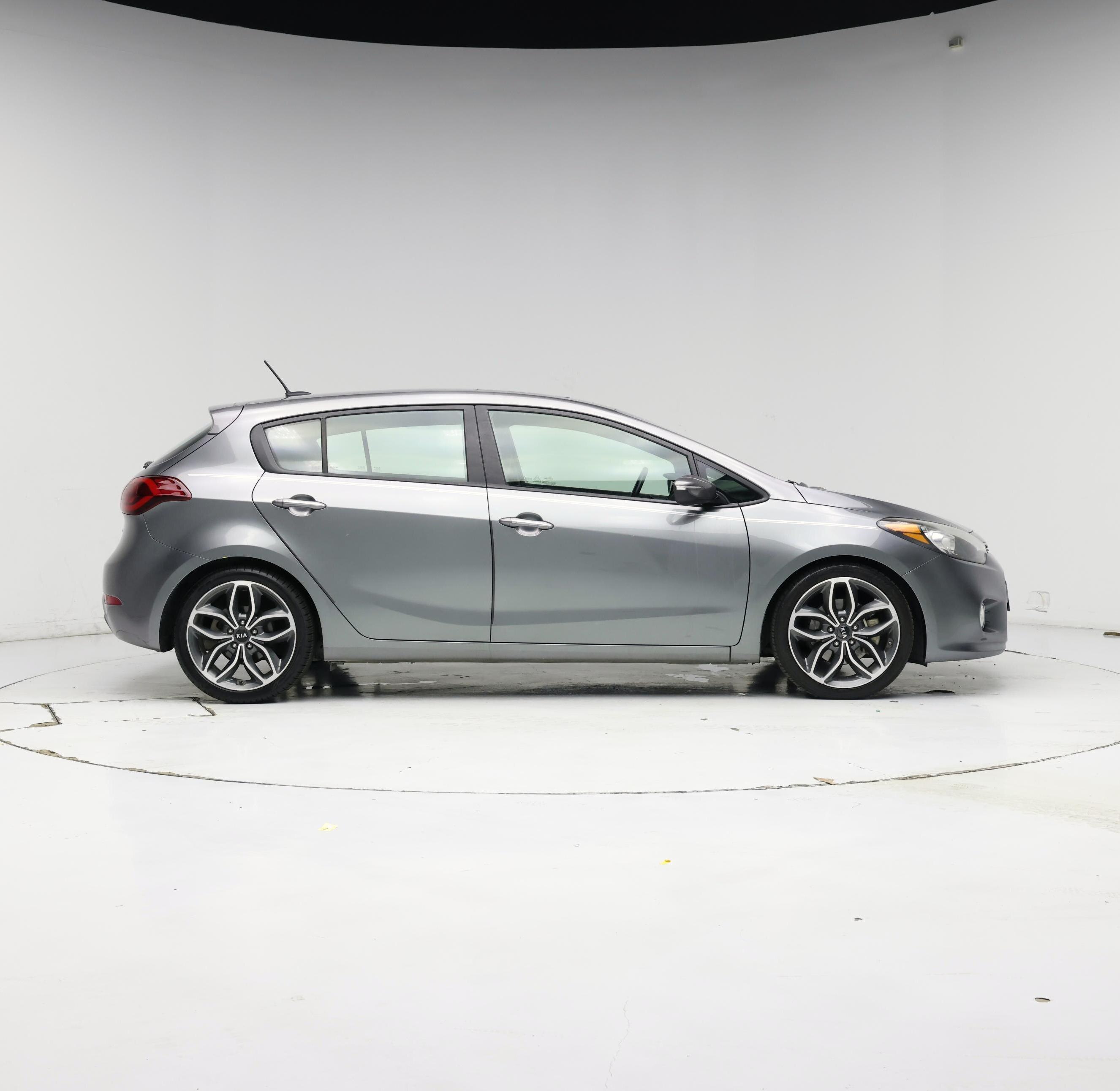 Thumbnail: 2015 Kia Forte - 7