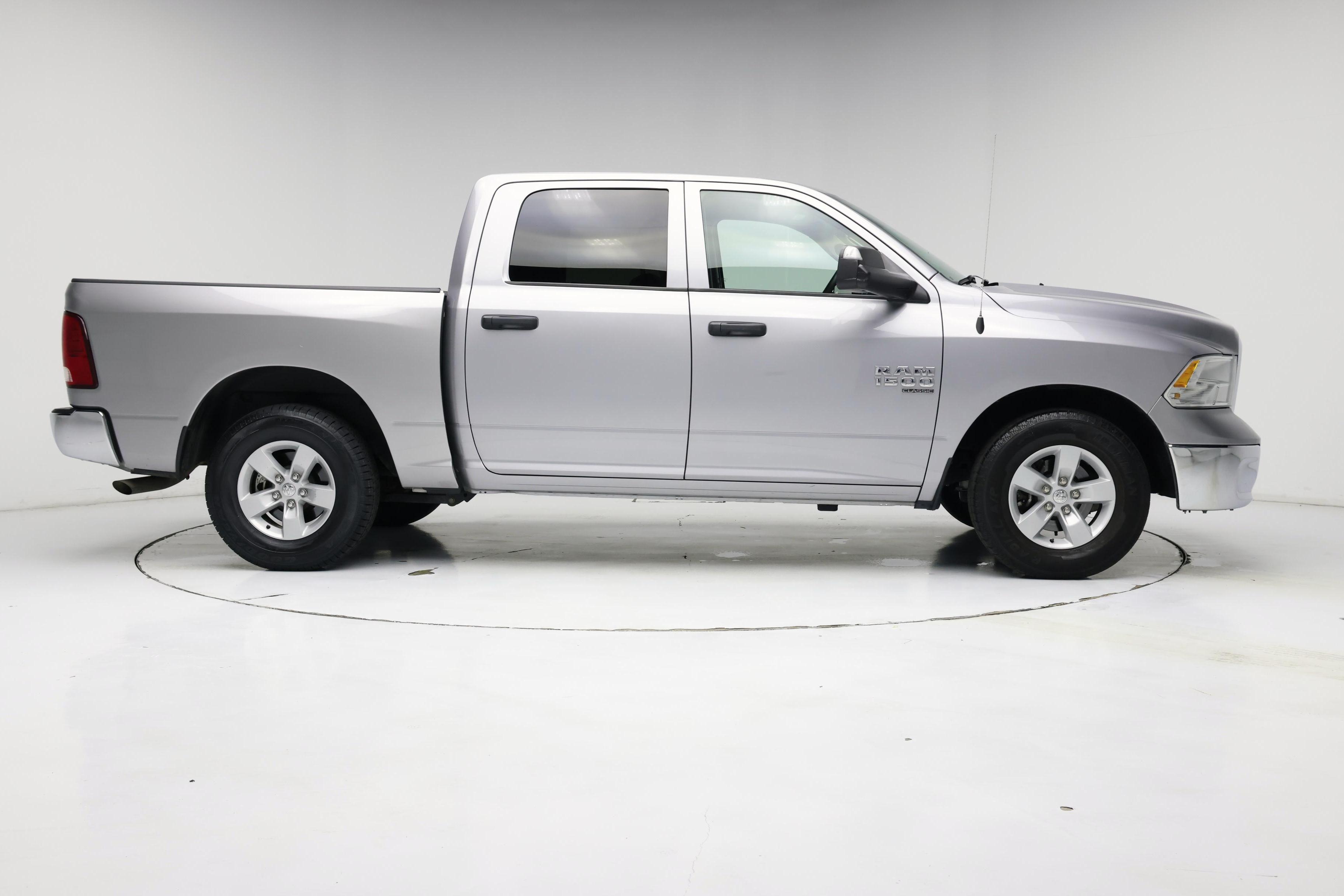 Thumbnail: 2023 RAM 1500 Classic - 7