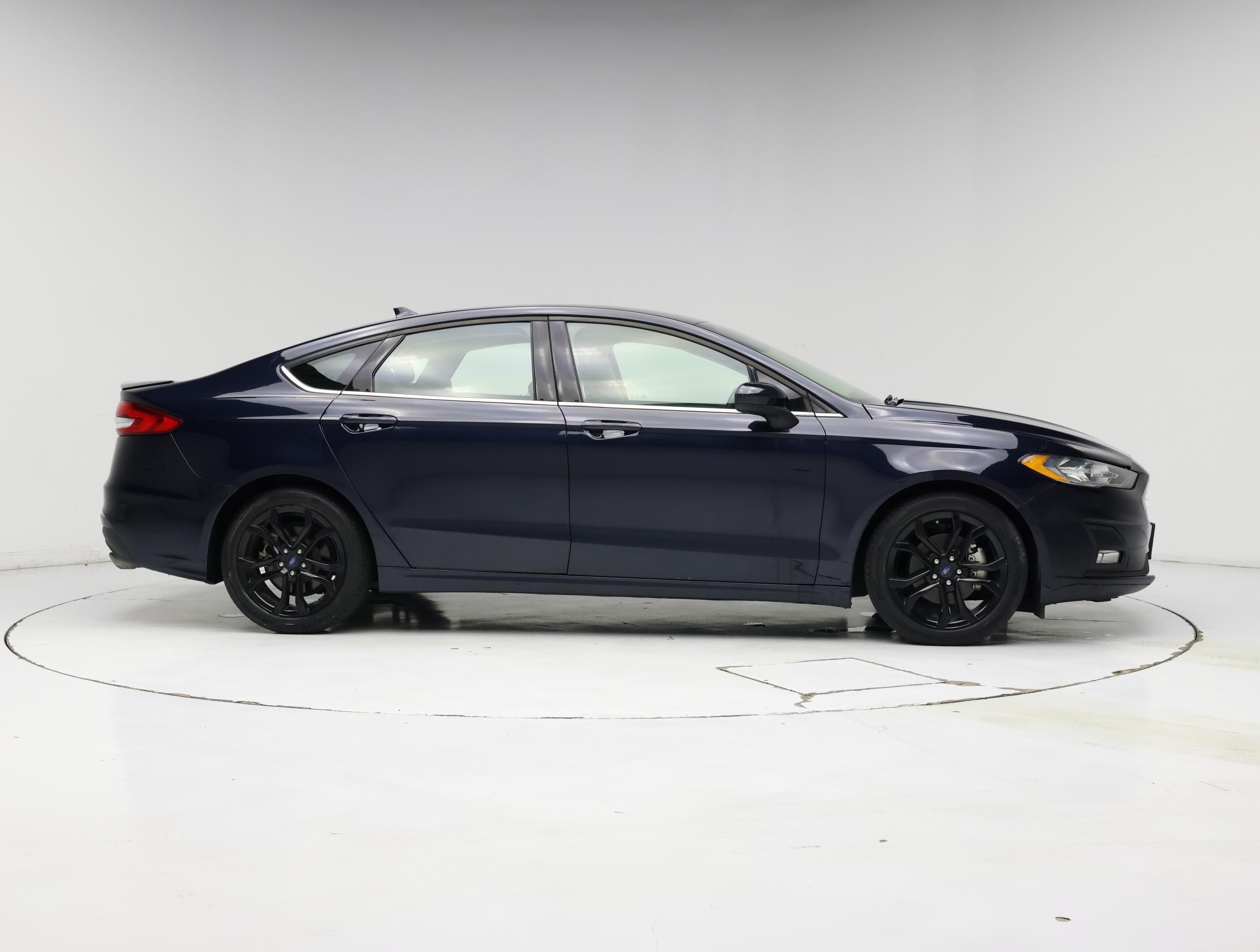 Thumbnail: 2020 Ford Fusion - 7