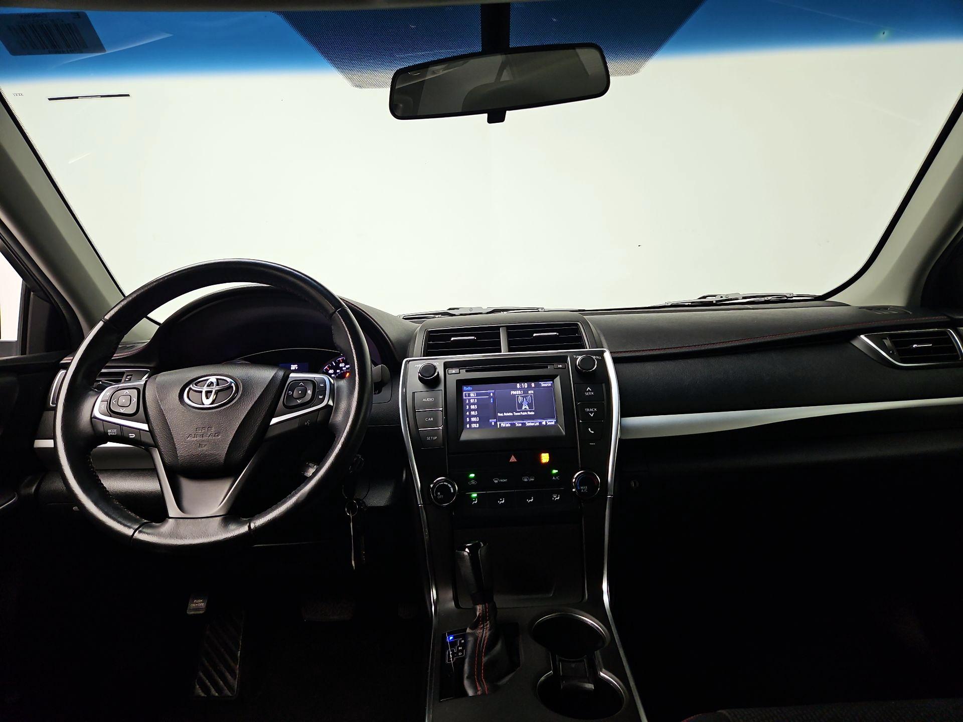 Thumbnail: 2016 Toyota Camry - 9