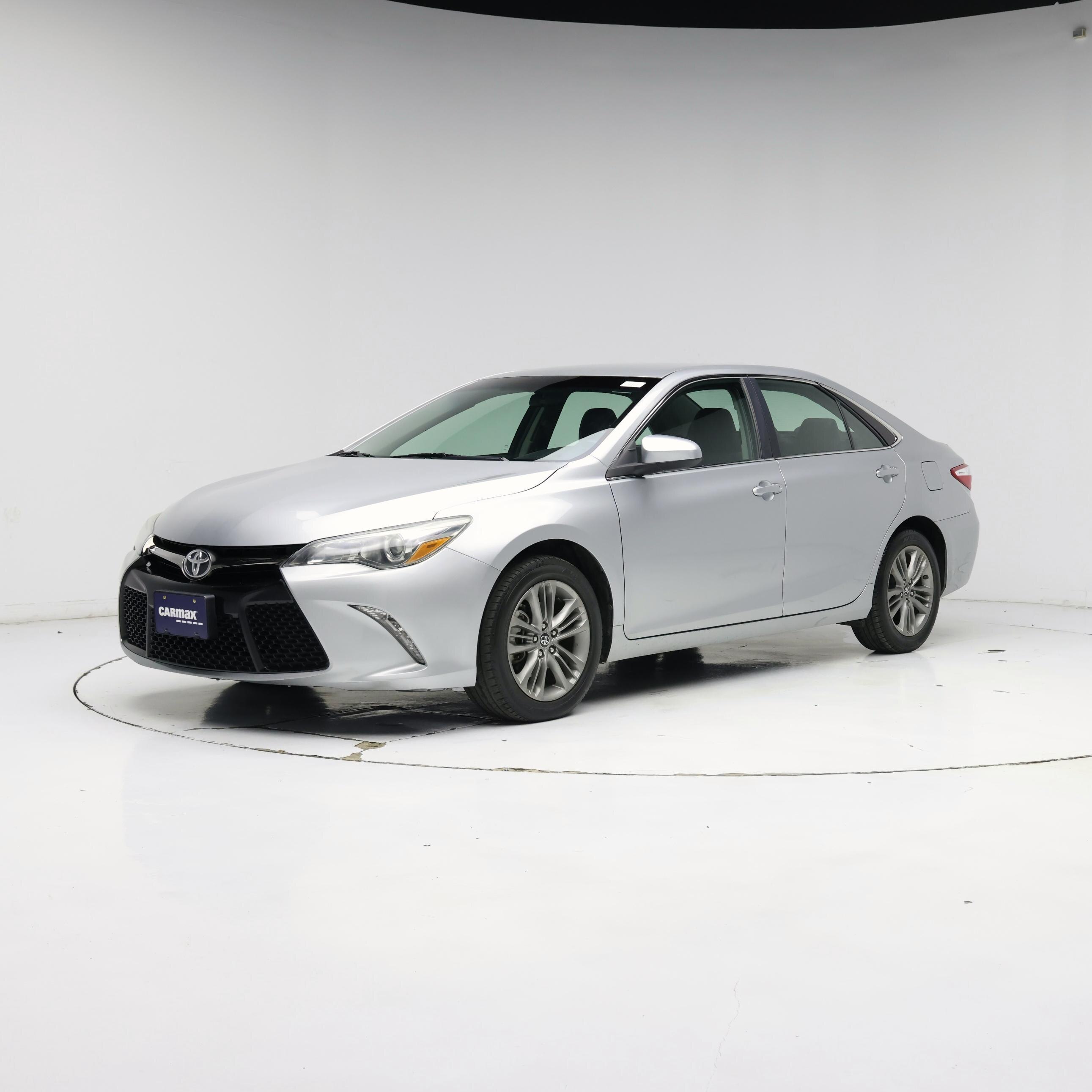 Thumbnail: 2016 Toyota Camry - 4