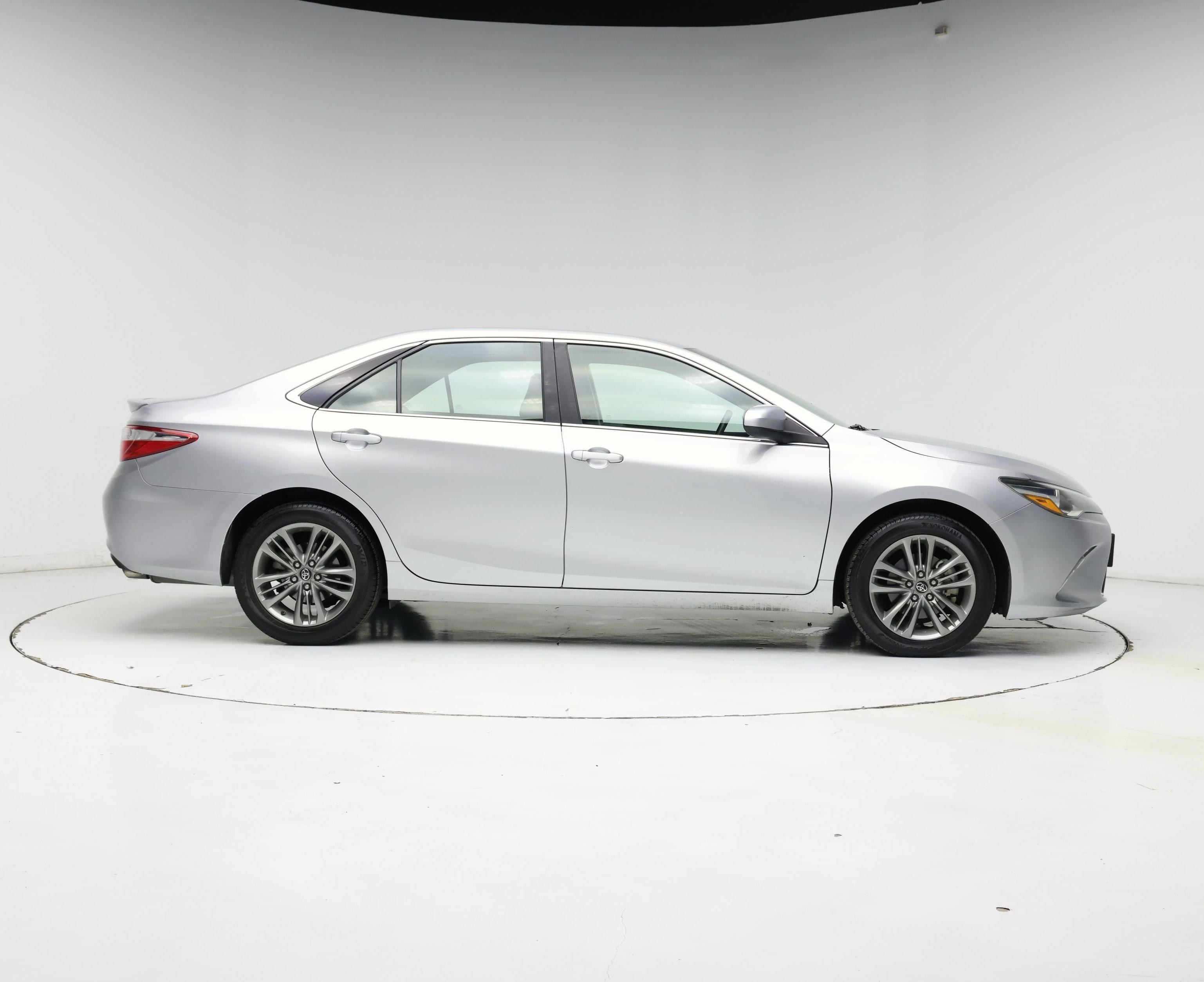 Thumbnail: 2016 Toyota Camry - 7