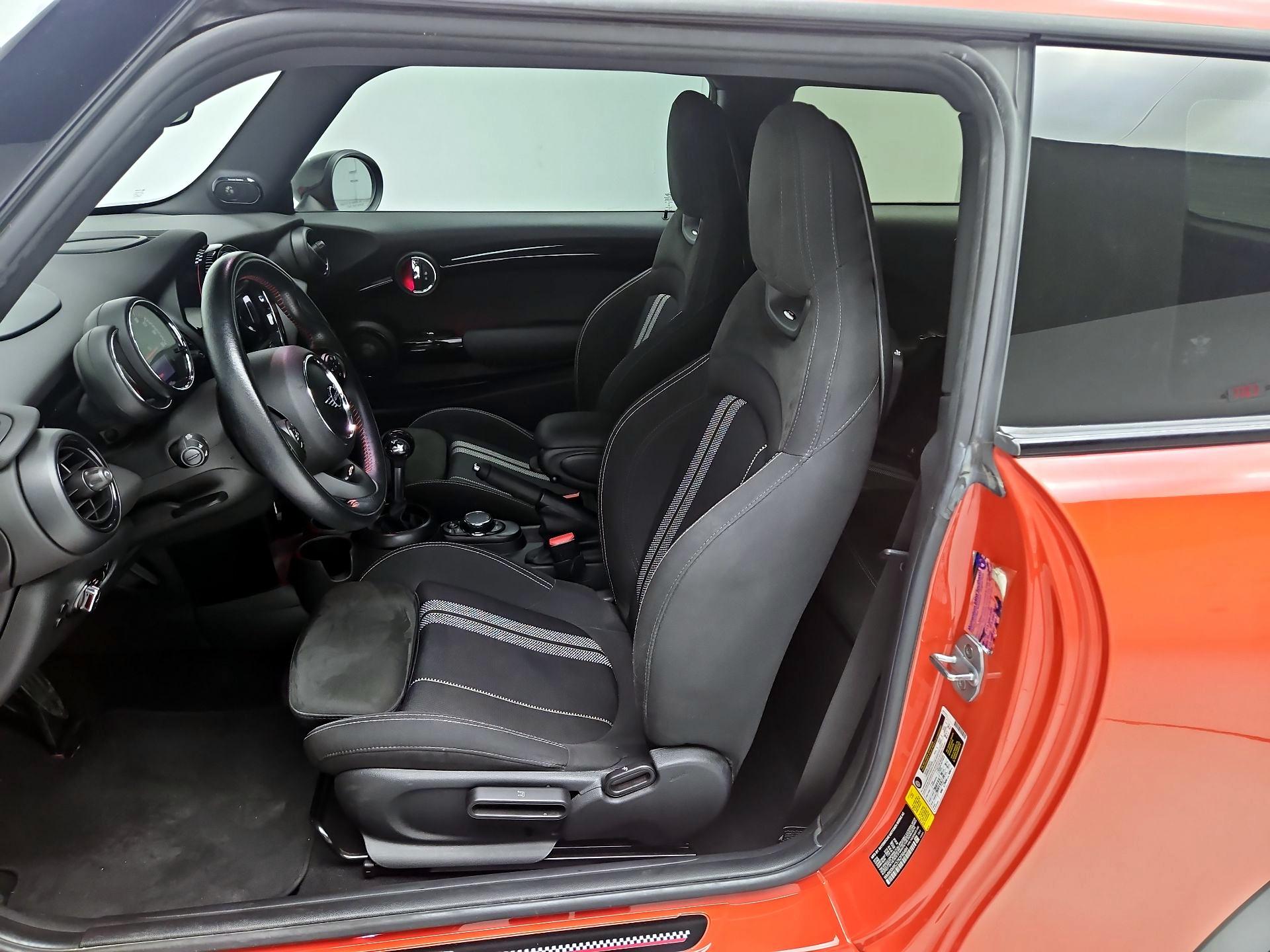 Thumbnail: 2019 MINI Cooper Hardtop - 11