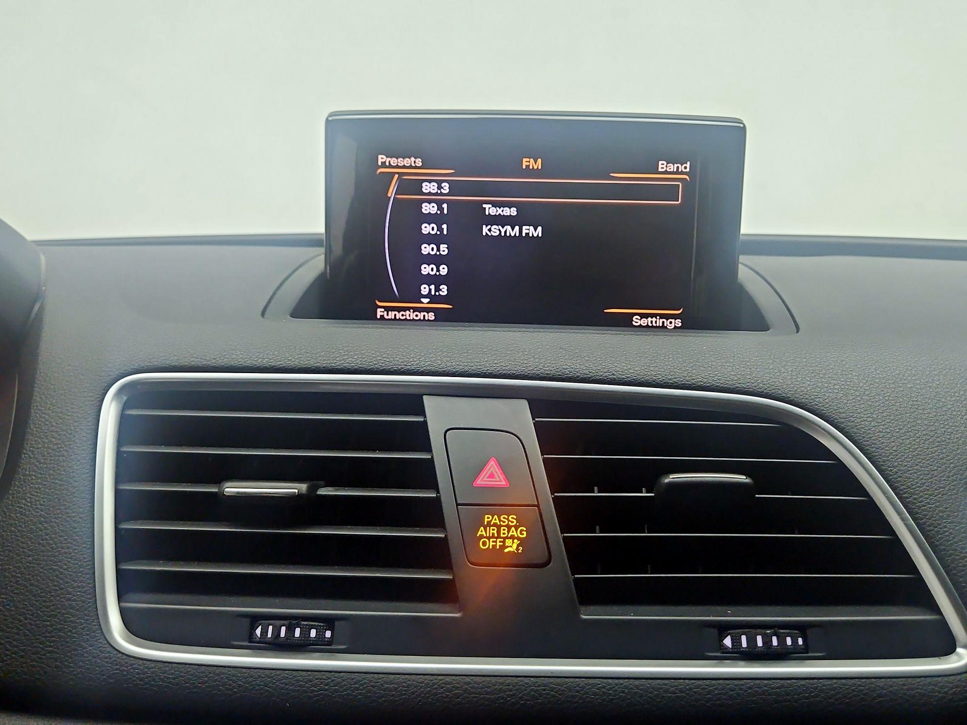 Thumbnail: 2015 Audi Q3 - 15