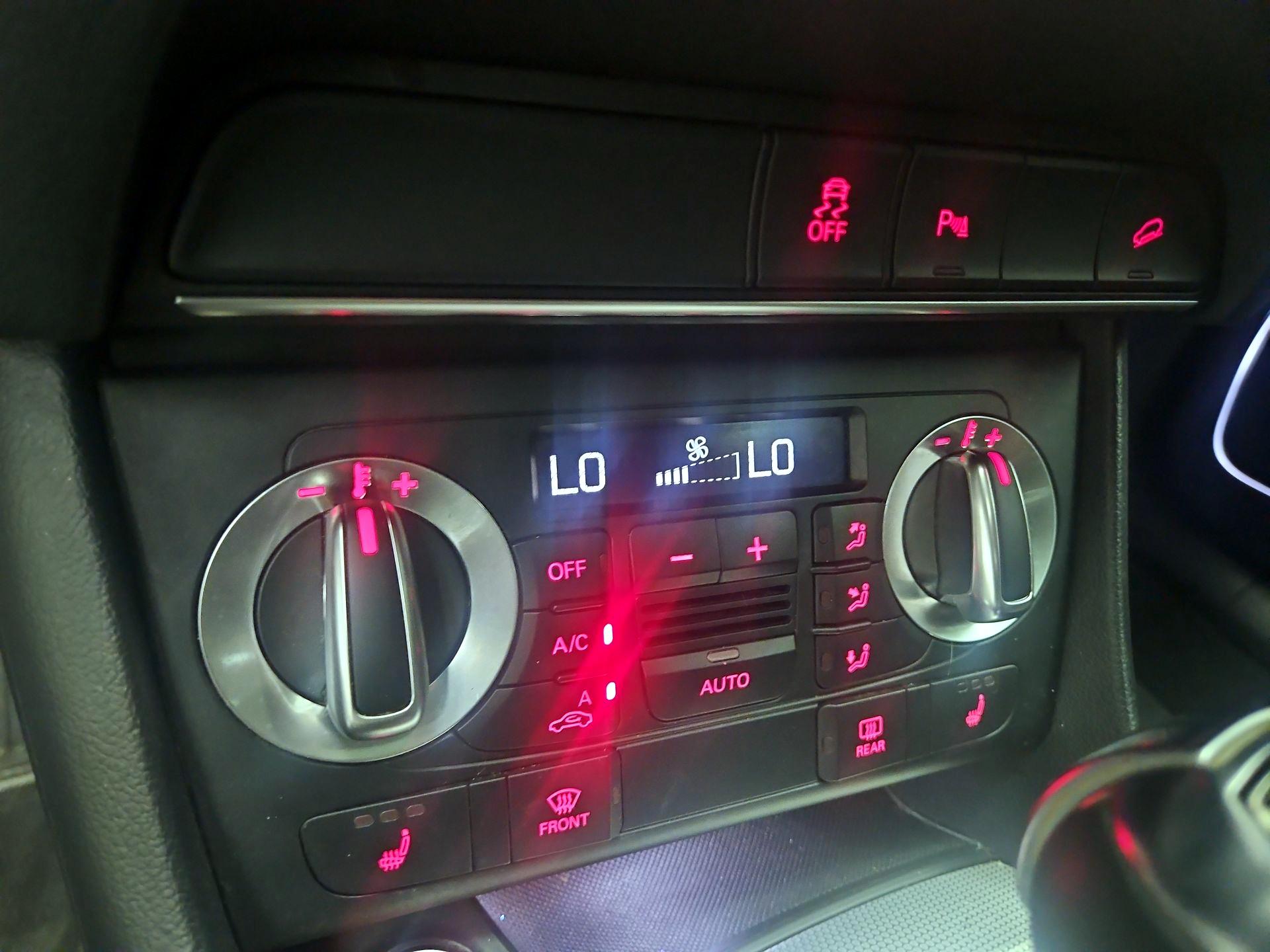 Thumbnail: 2015 Audi Q3 - 16