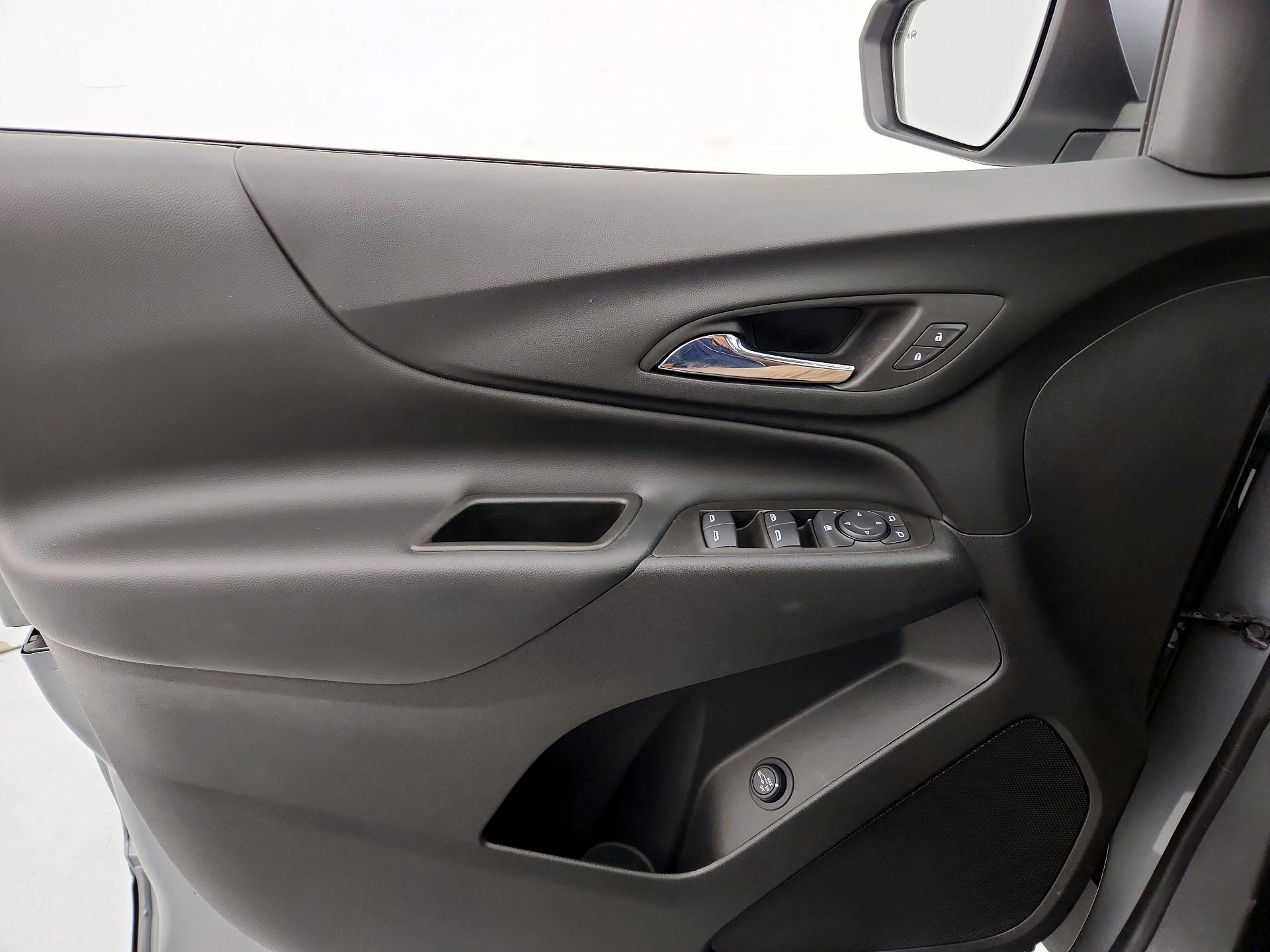 Thumbnail: 2023 Chevrolet Equinox - 12