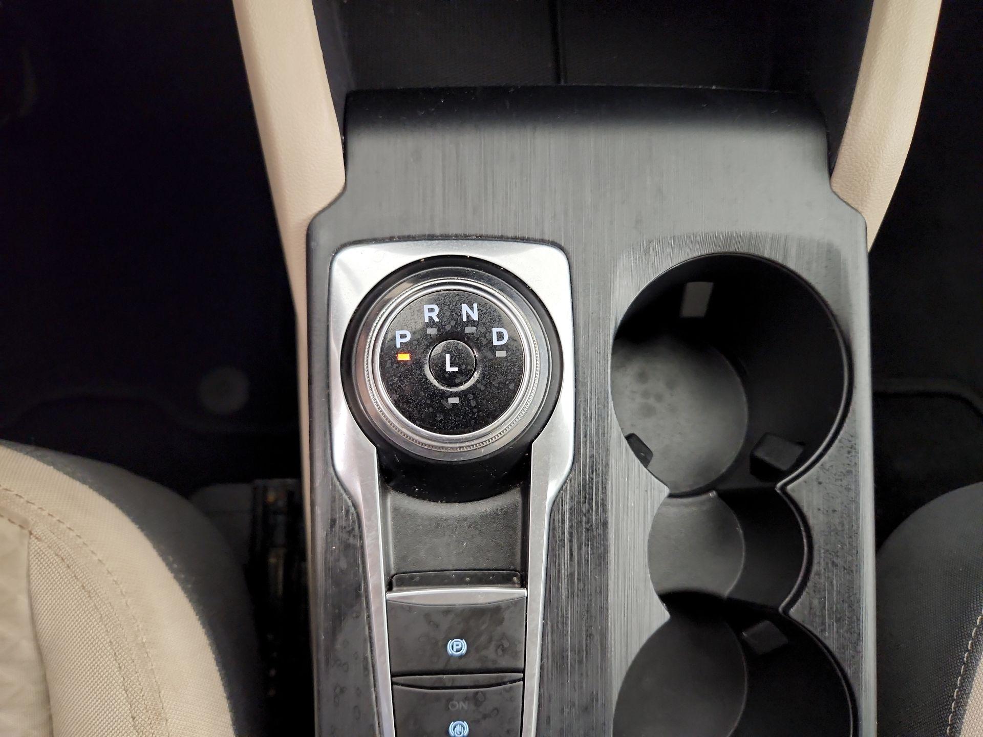 Thumbnail: 2021 Ford Escape - 17