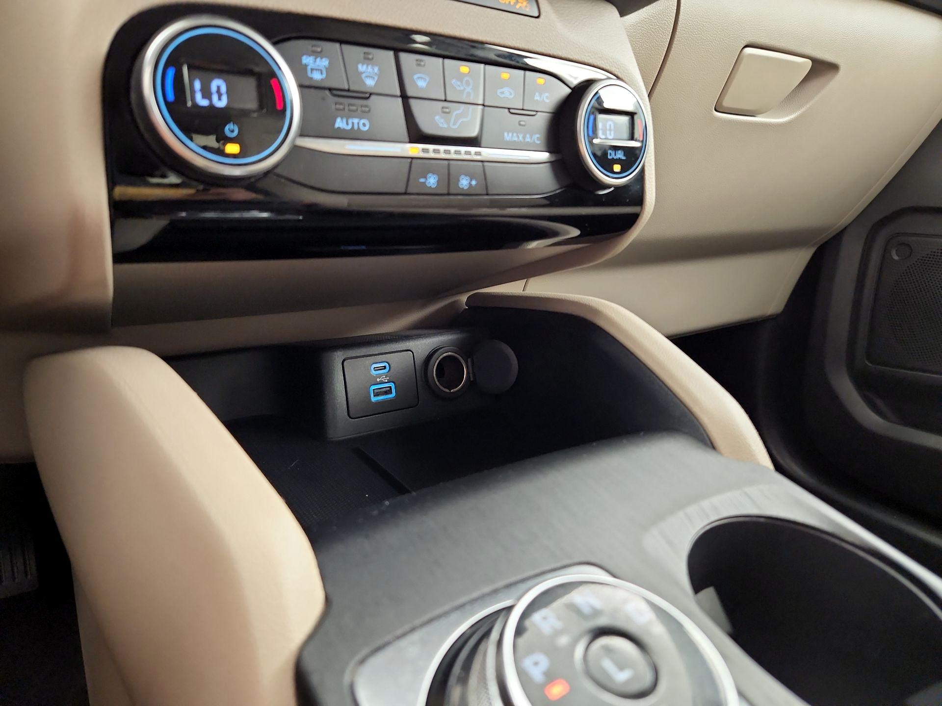 Thumbnail: 2021 Ford Escape - 18