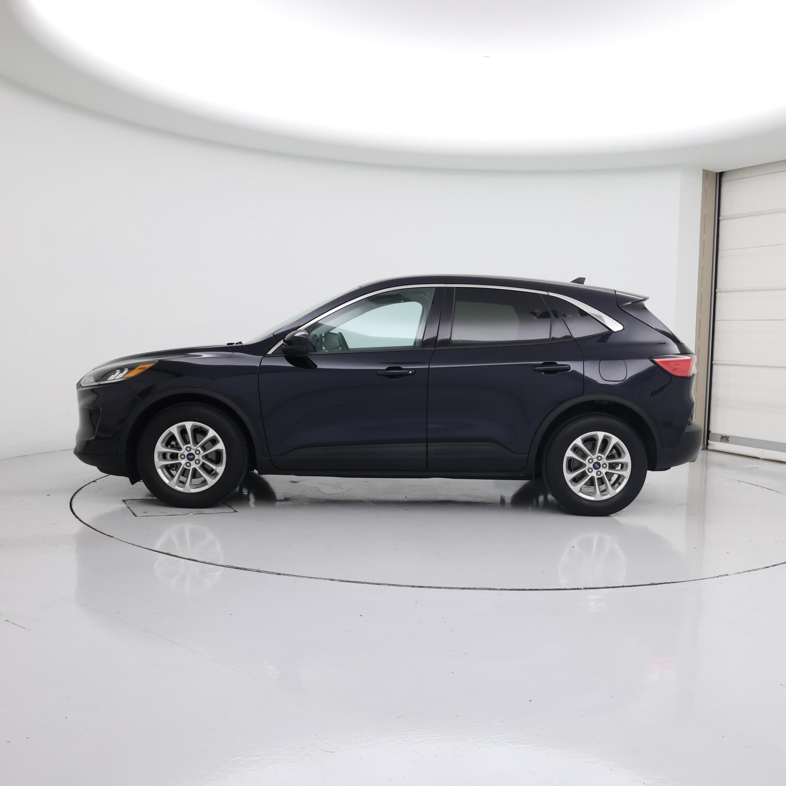 Thumbnail: 2021 Ford Escape - 3