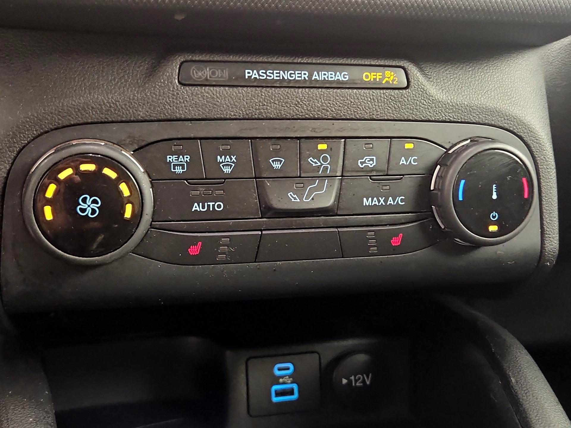 Thumbnail: 2022 Ford Bronco Sport - 16