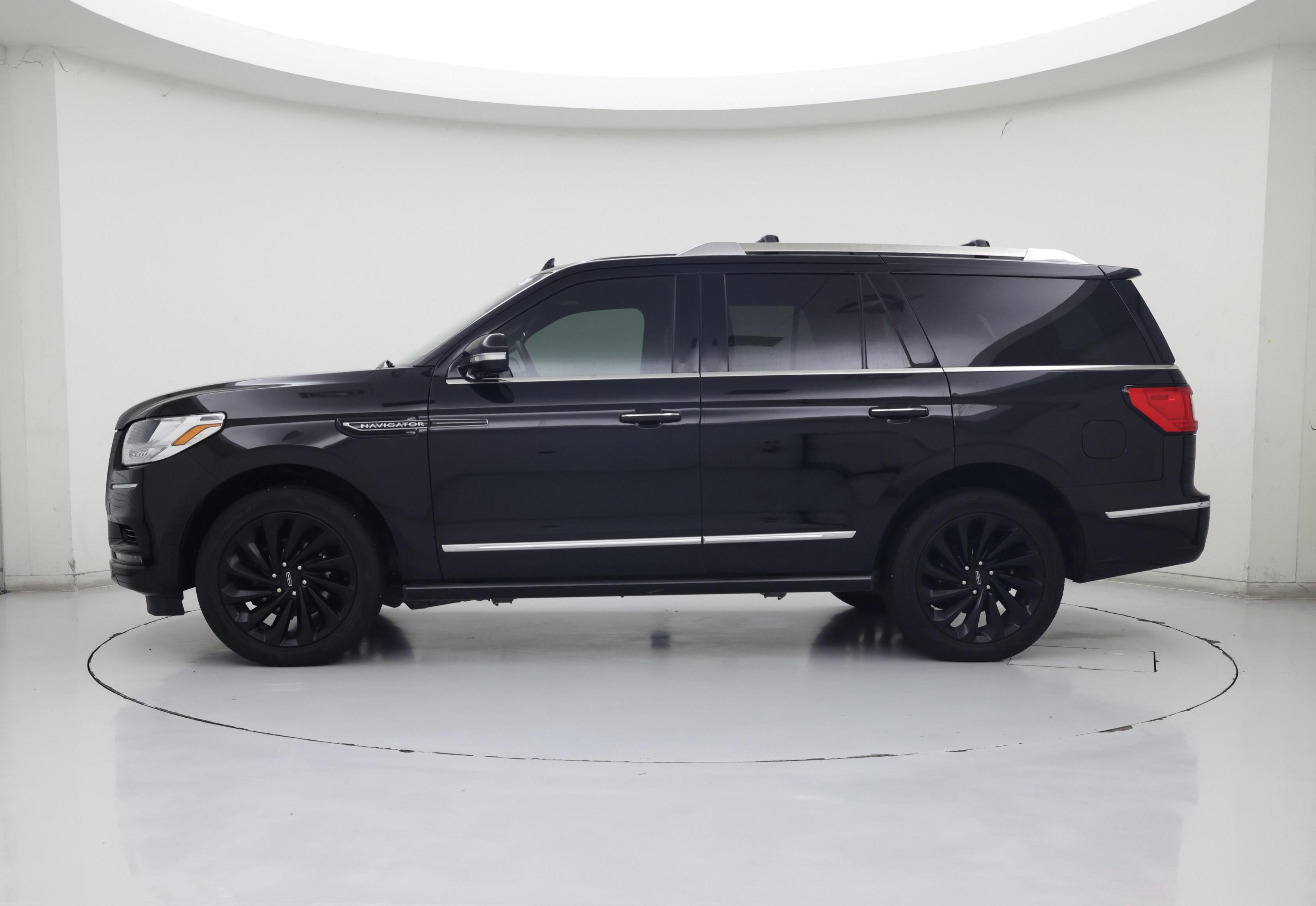 Thumbnail: 2020 Lincoln Navigator - 3