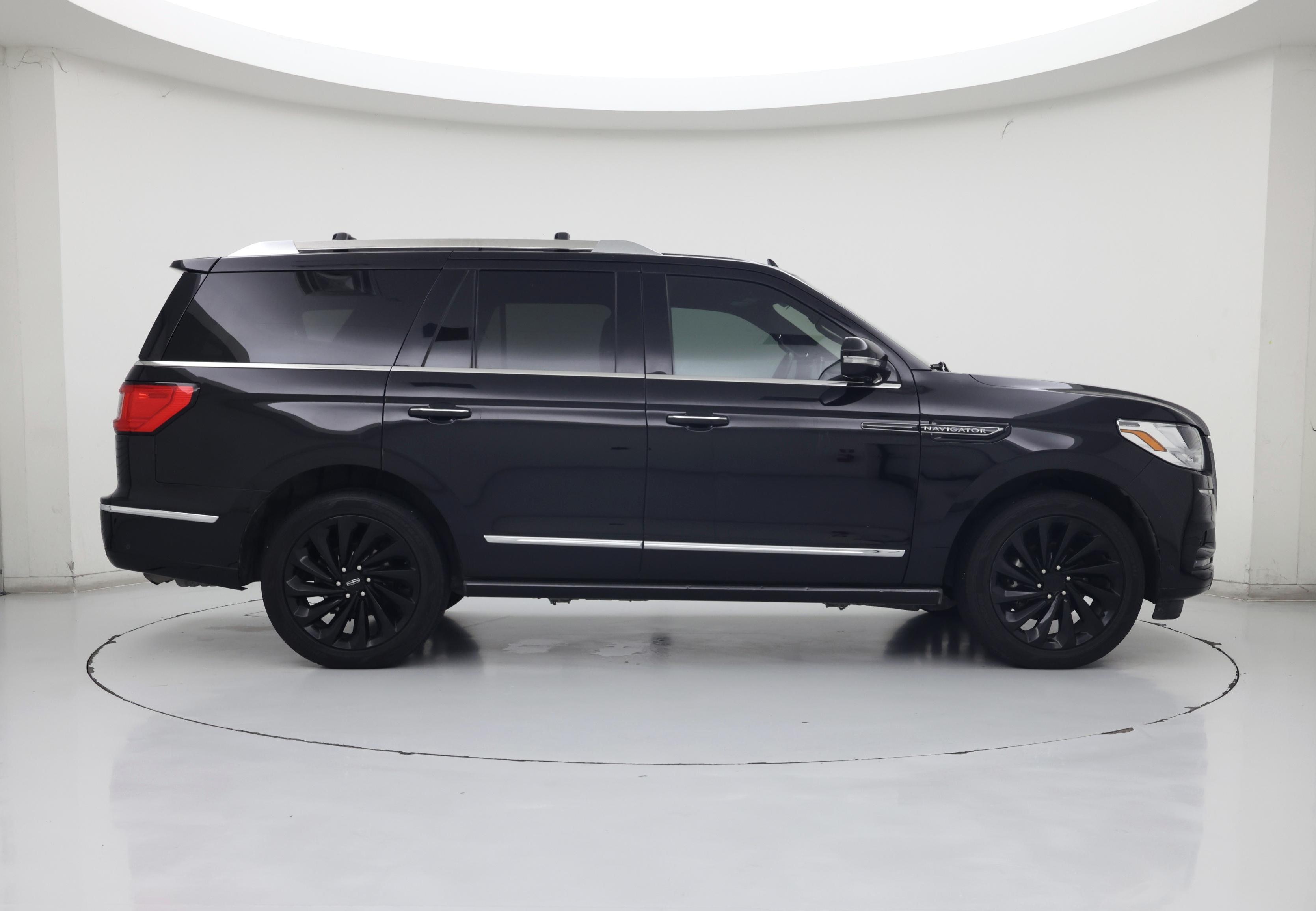 Thumbnail: 2020 Lincoln Navigator - 7