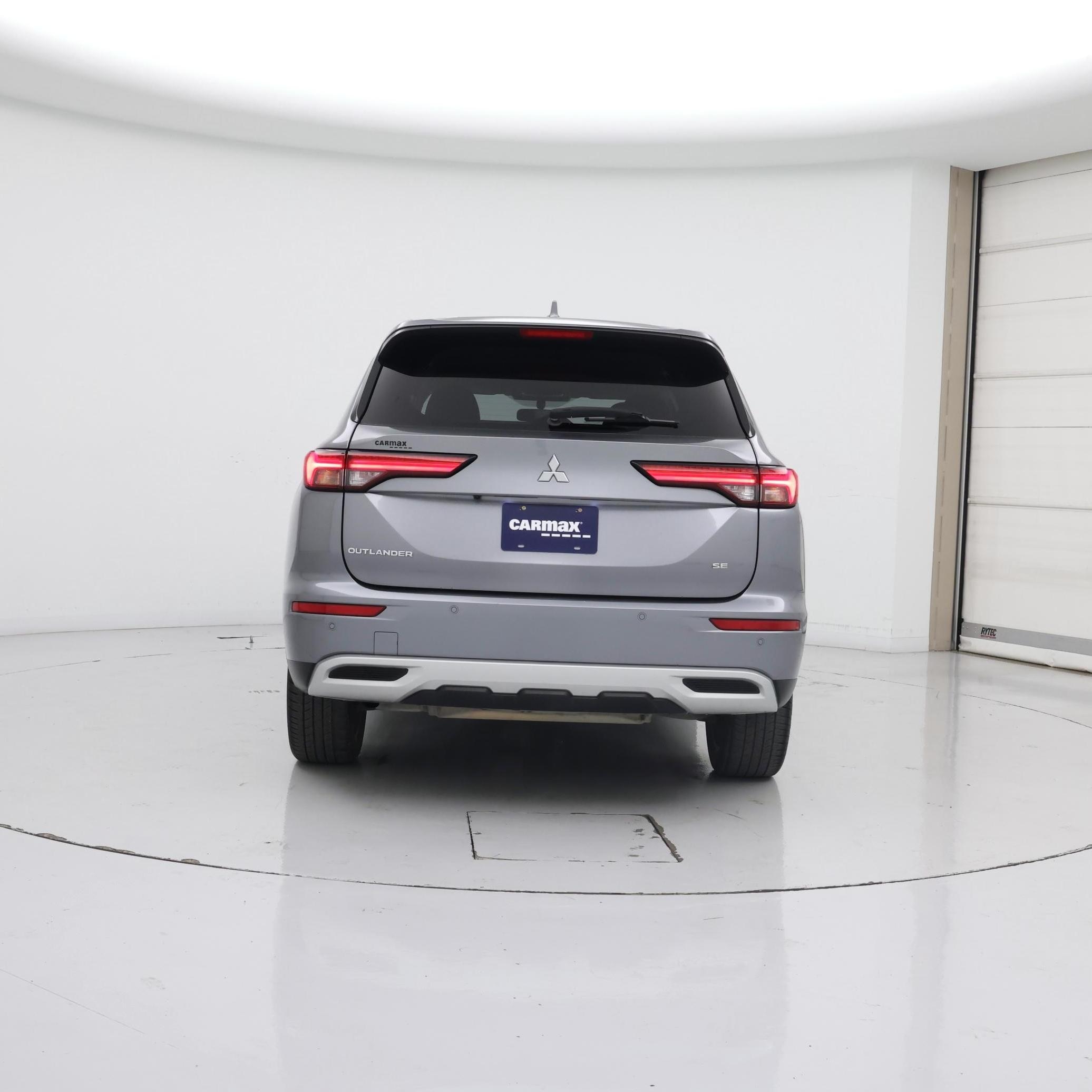 Thumbnail: 2023 Mitsubishi Outlander - 6