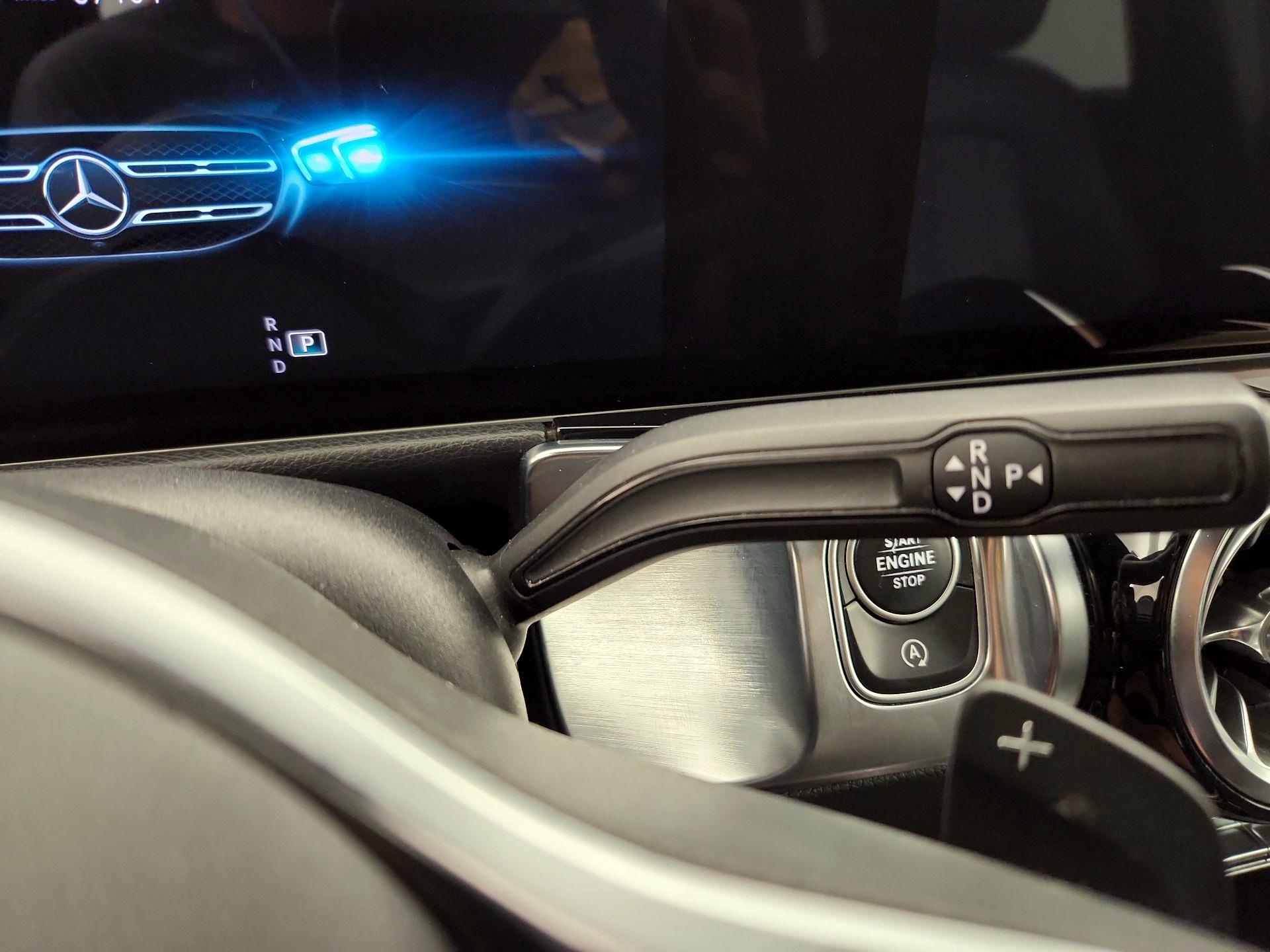 Thumbnail: 2020 Mercedes-Benz GLB - 17
