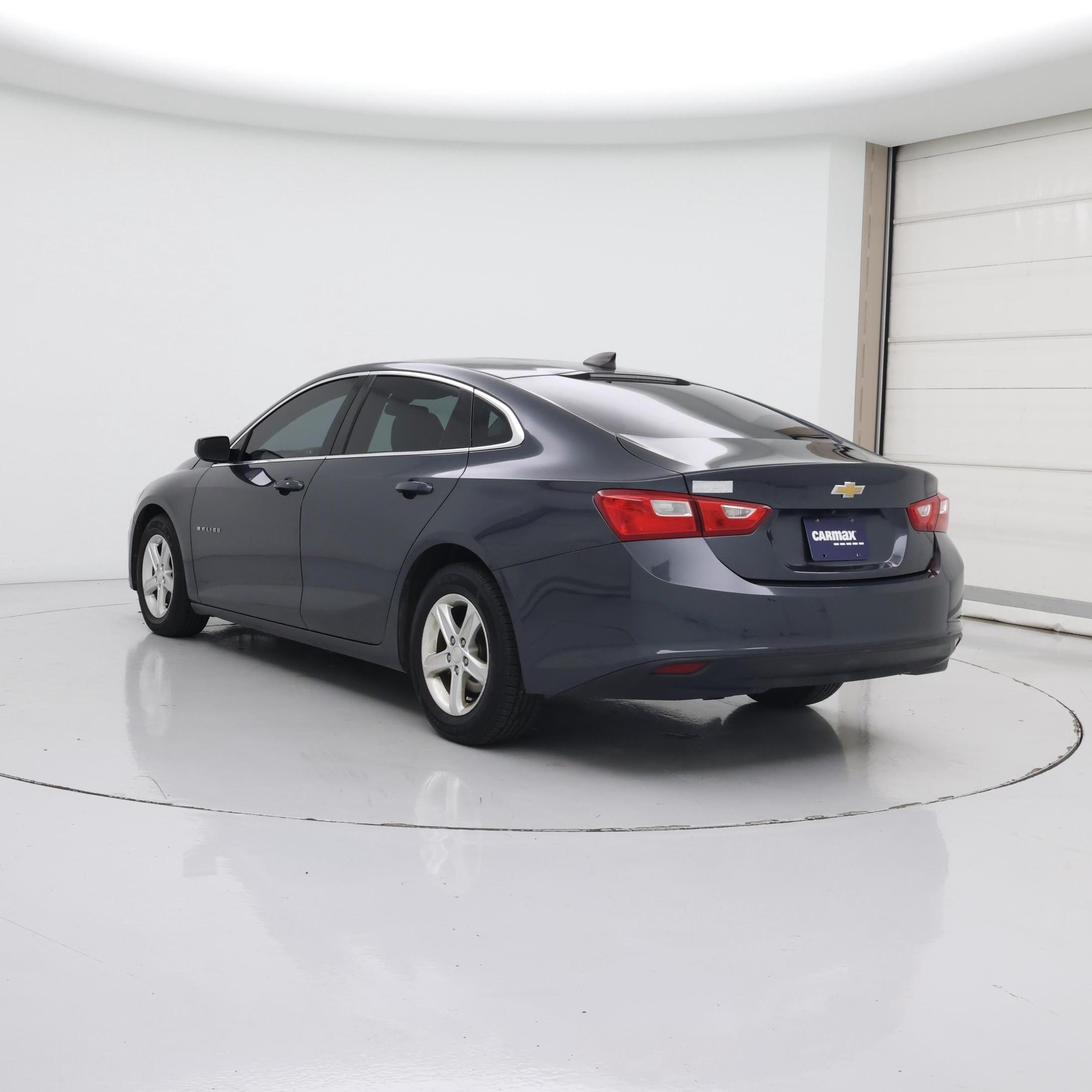 Thumbnail: 2021 Chevrolet Malibu - 2