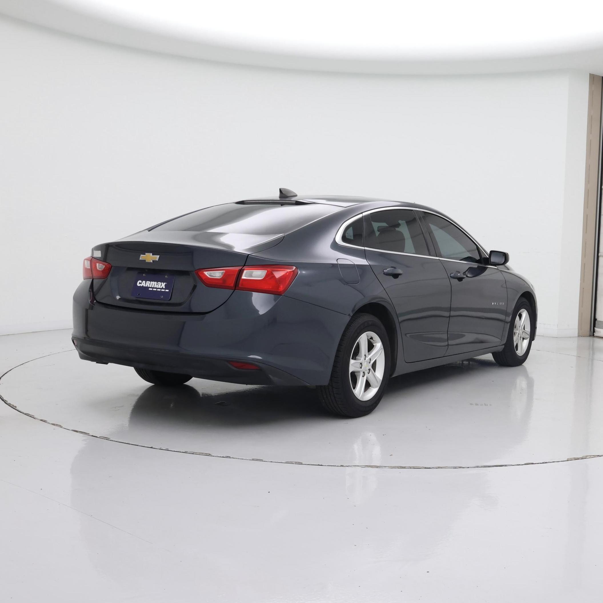 Thumbnail: 2021 Chevrolet Malibu - 8