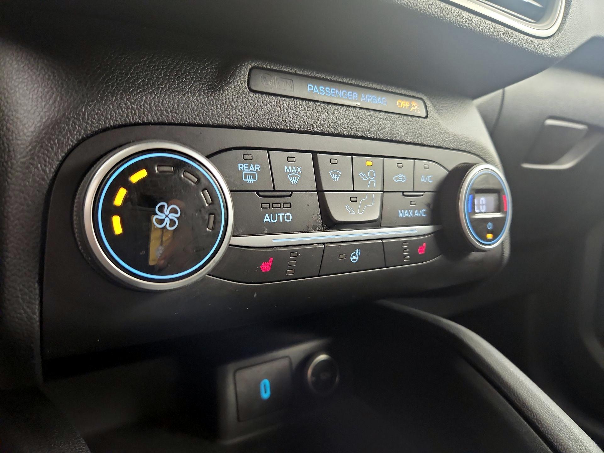 Thumbnail: 2020 Ford Escape - 16
