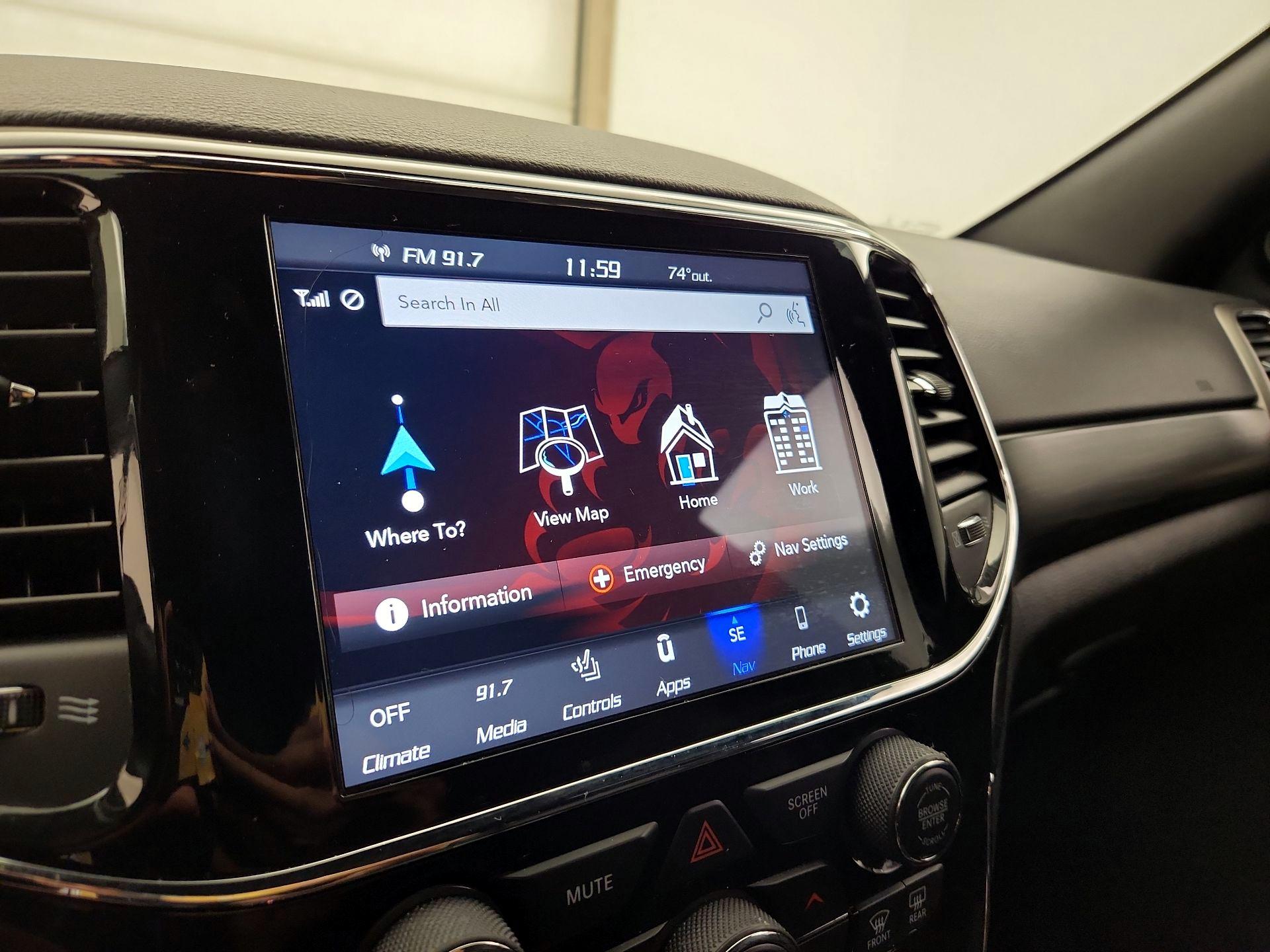 Thumbnail: 2021 Jeep Grand Cherokee - 14