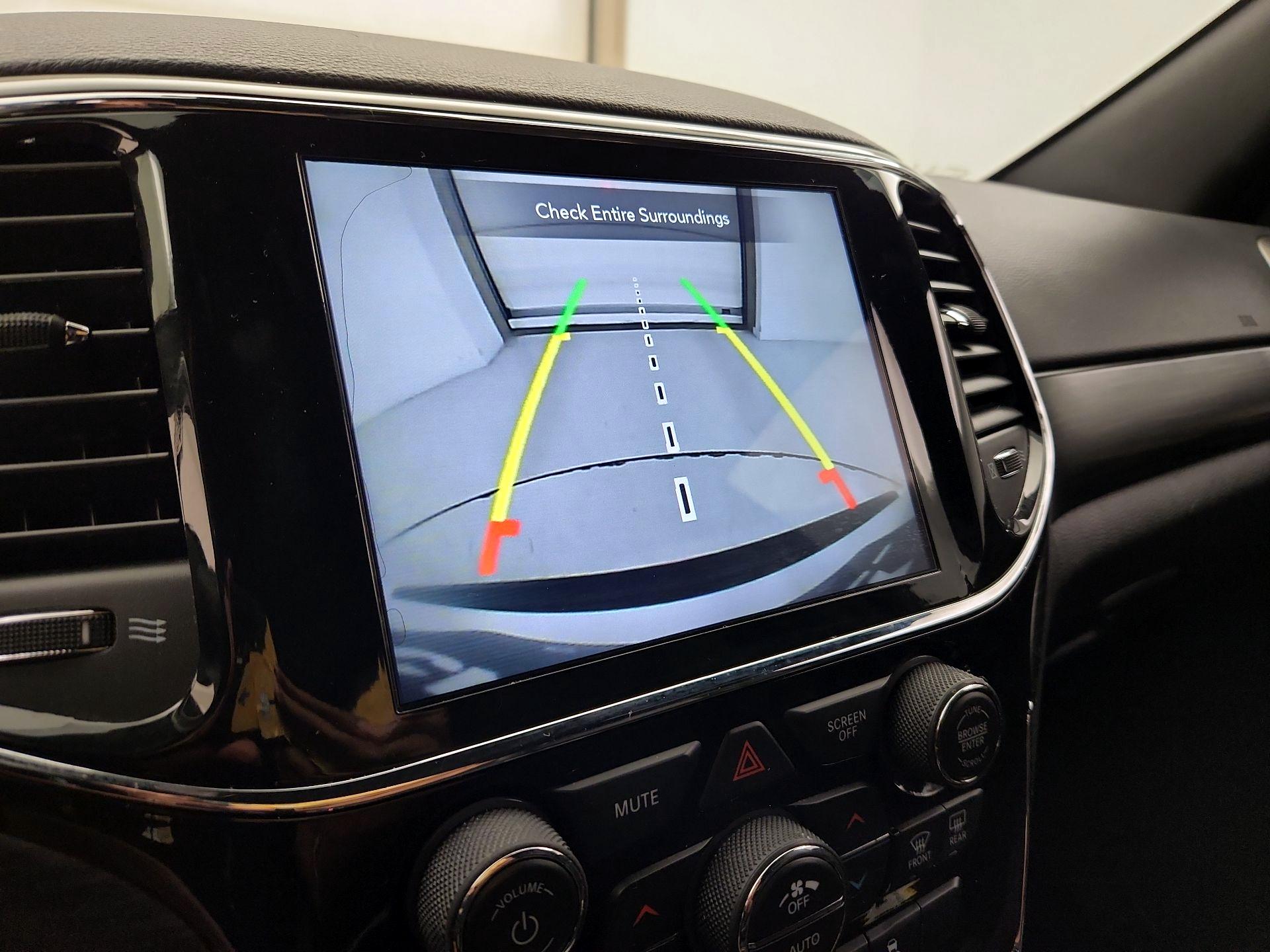 Thumbnail: 2021 Jeep Grand Cherokee - 15