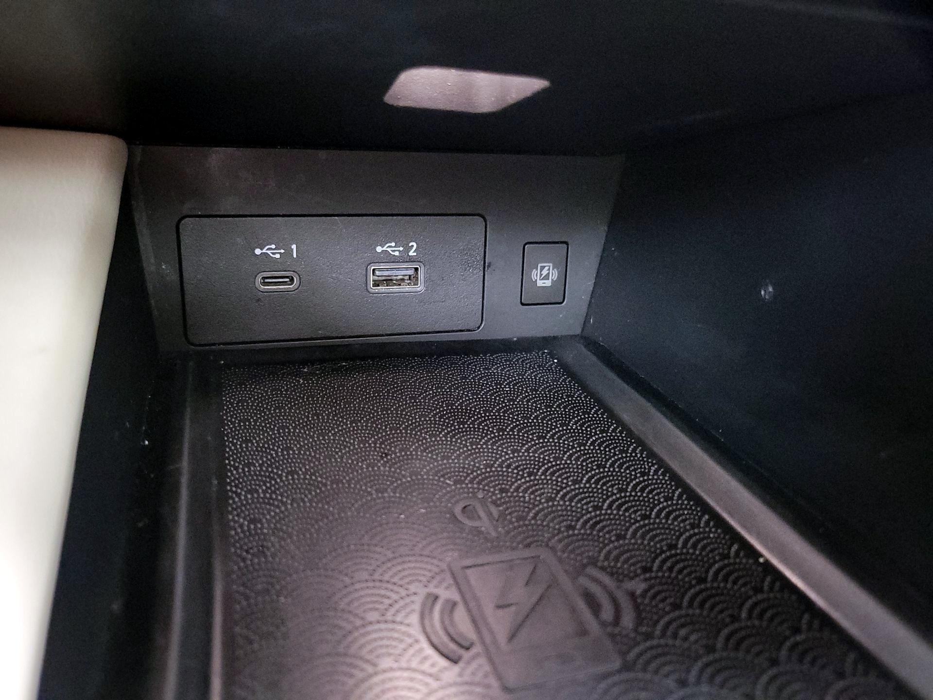 Thumbnail: 2022 INFINITI QX60 - 18