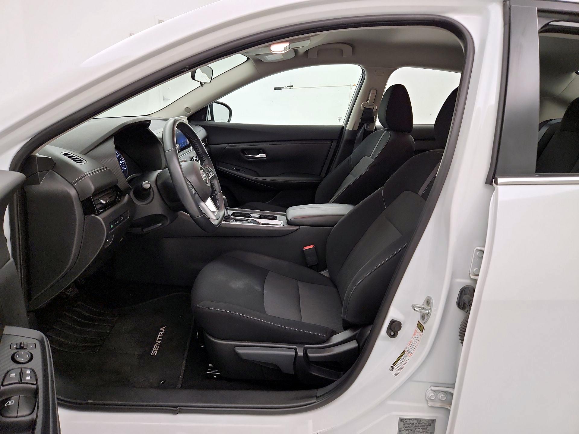 Thumbnail: 2023 Nissan Sentra - 11