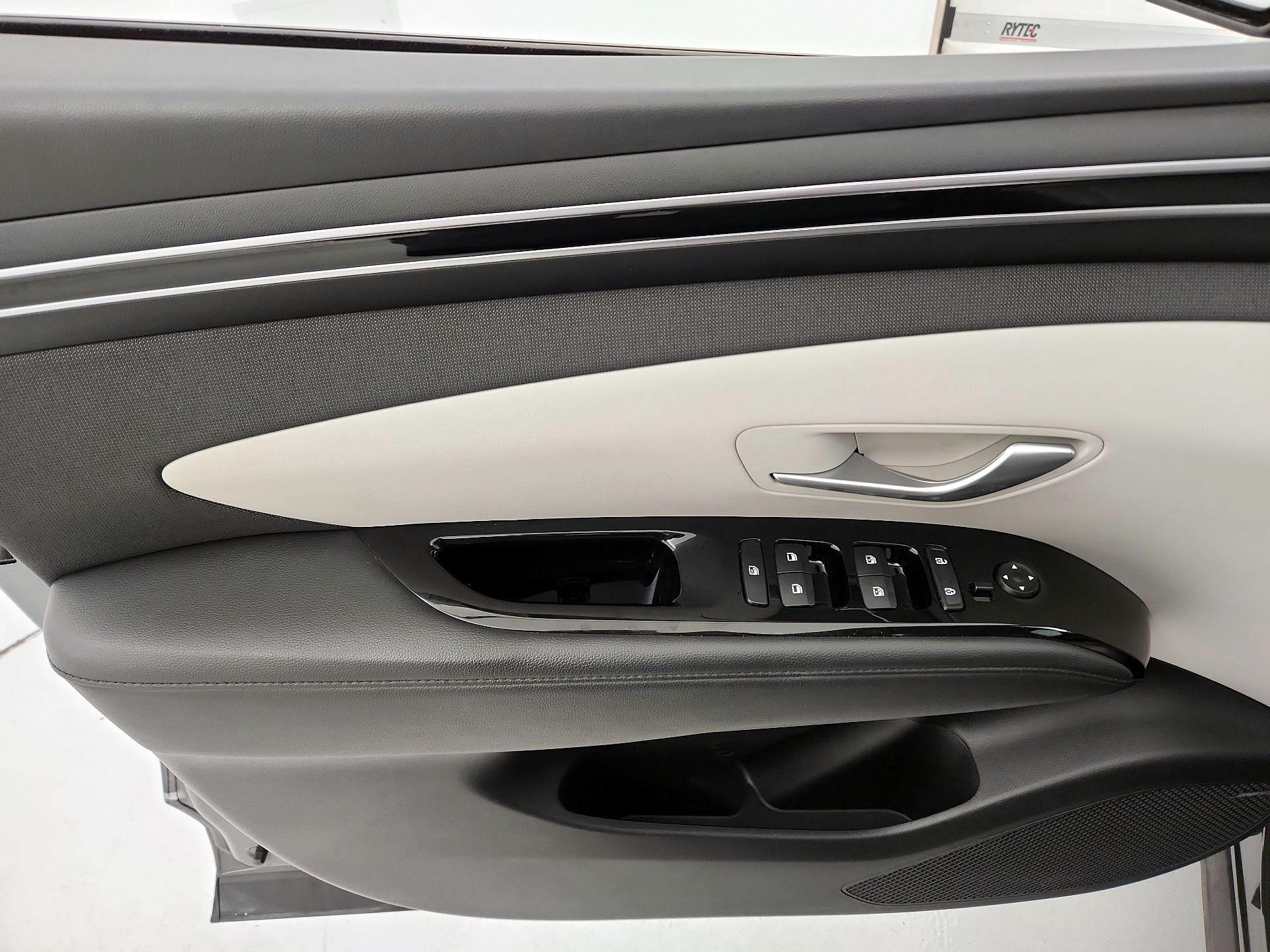 Thumbnail: 2022 Hyundai Tucson - 12