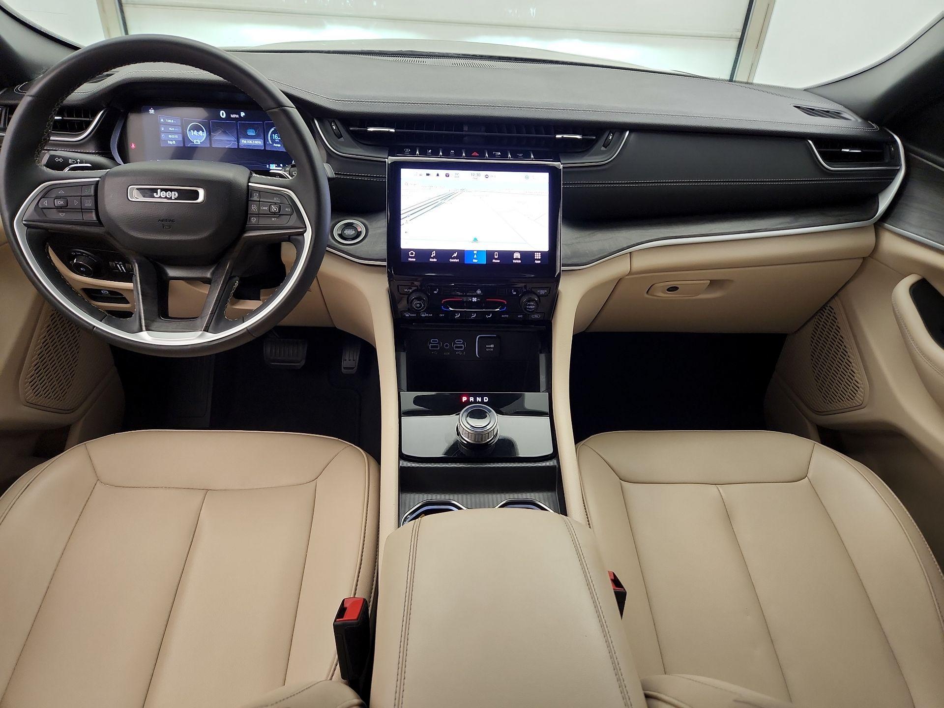 Thumbnail: 2023 Jeep Grand Cherokee - 9