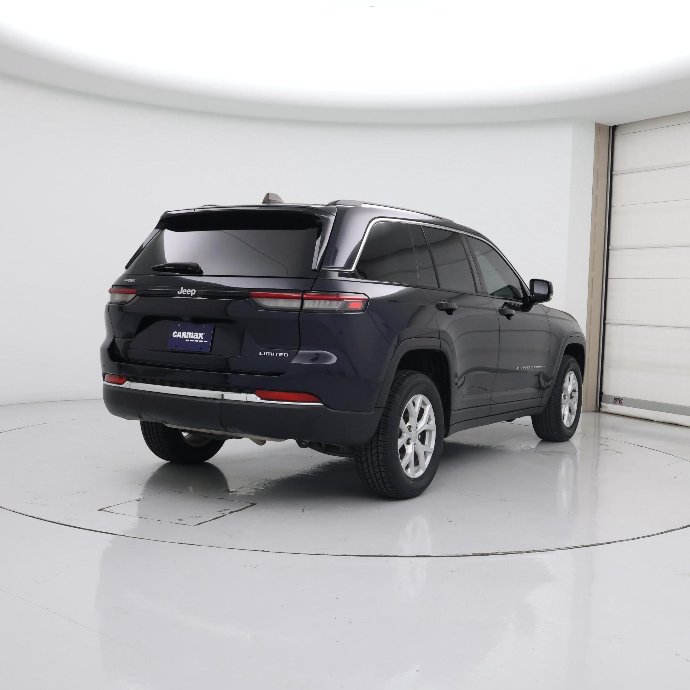 Thumbnail: 2023 Jeep Grand Cherokee - 8
