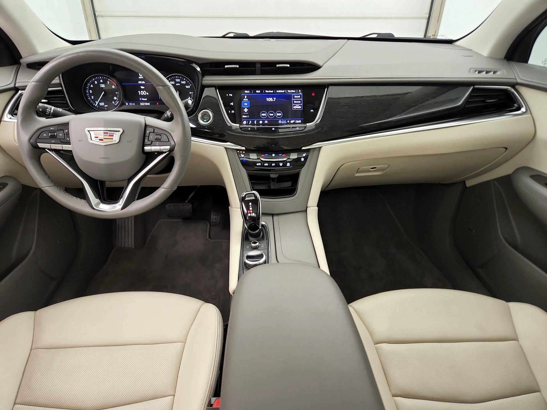 Thumbnail: 2021 Cadillac XT6 - 9