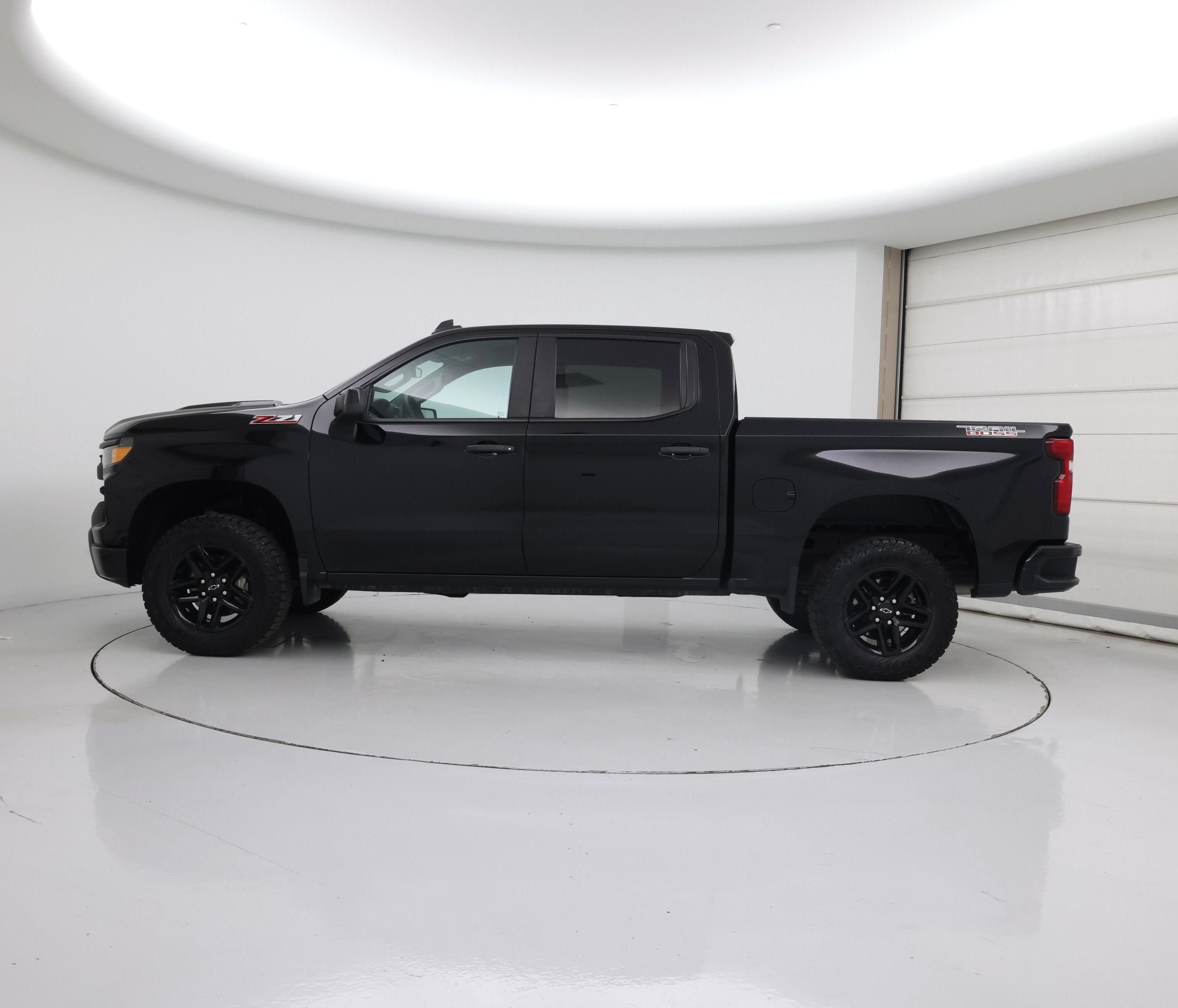 Thumbnail: 2023 Chevrolet Silverado 1500 - 3