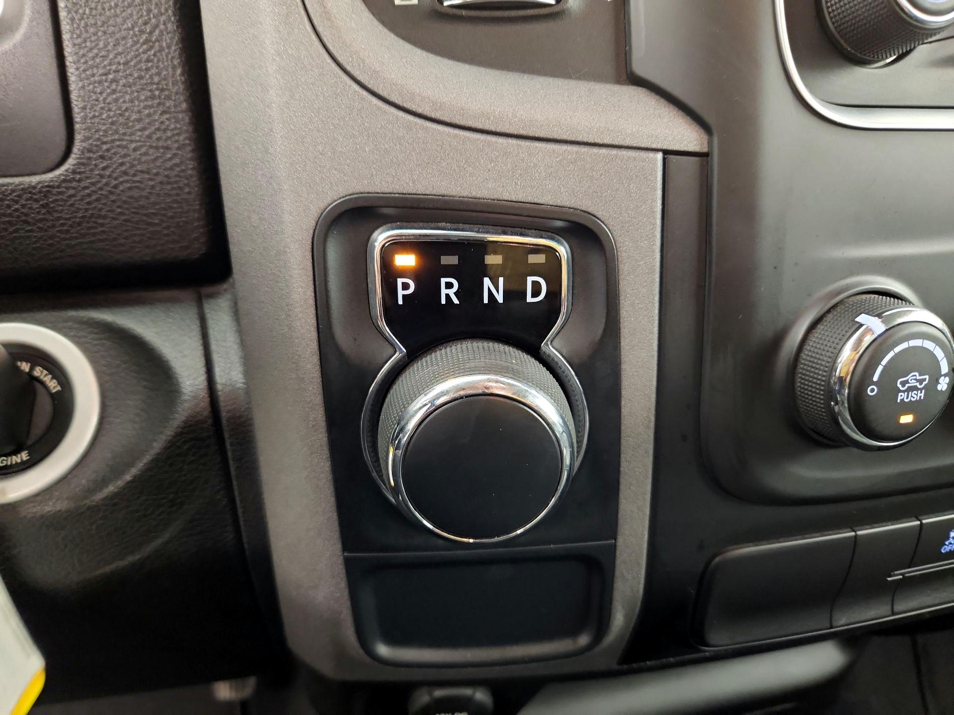Thumbnail: 2021 RAM 1500 Classic - 17