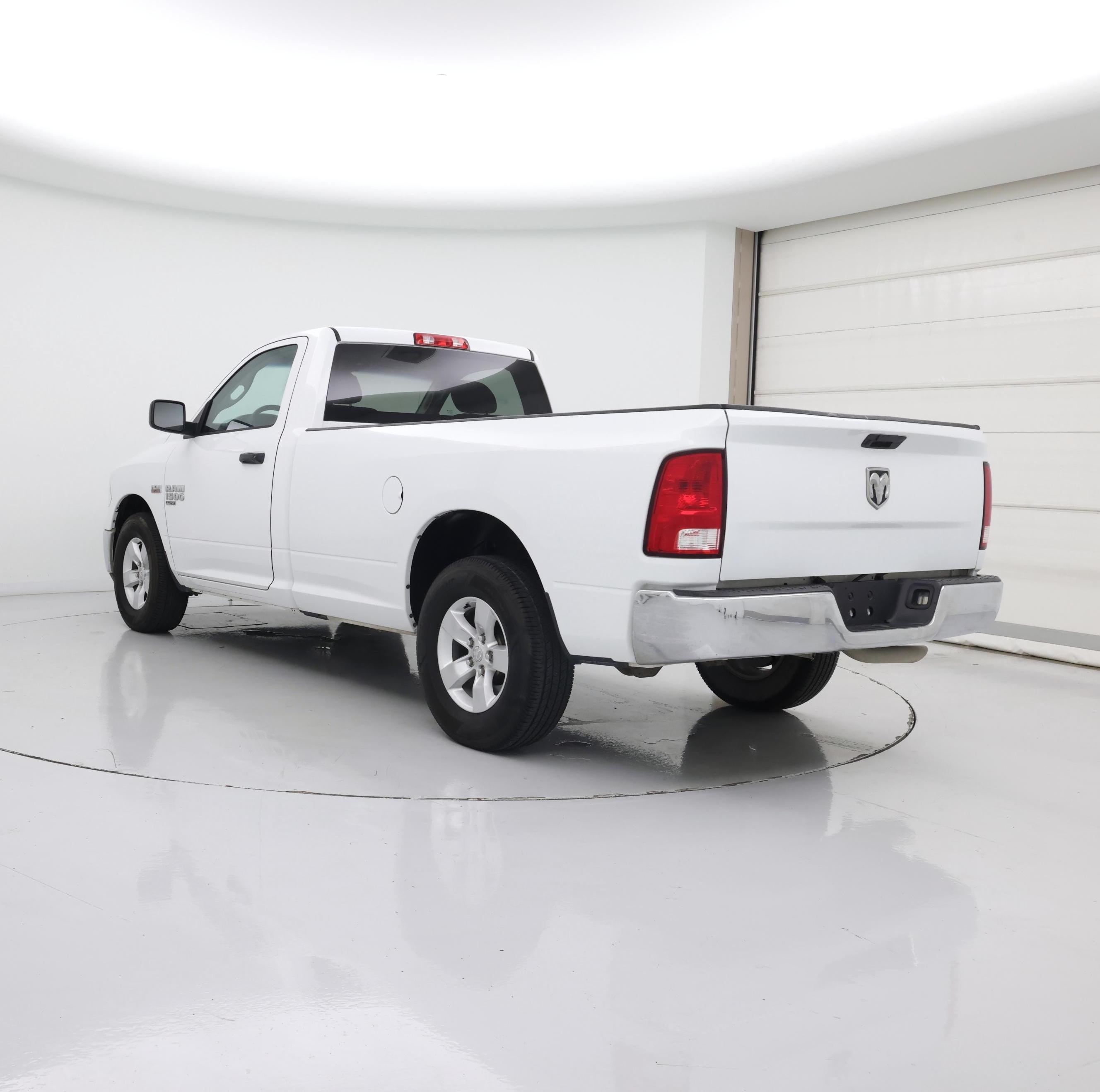 Thumbnail: 2021 RAM 1500 Classic - 2