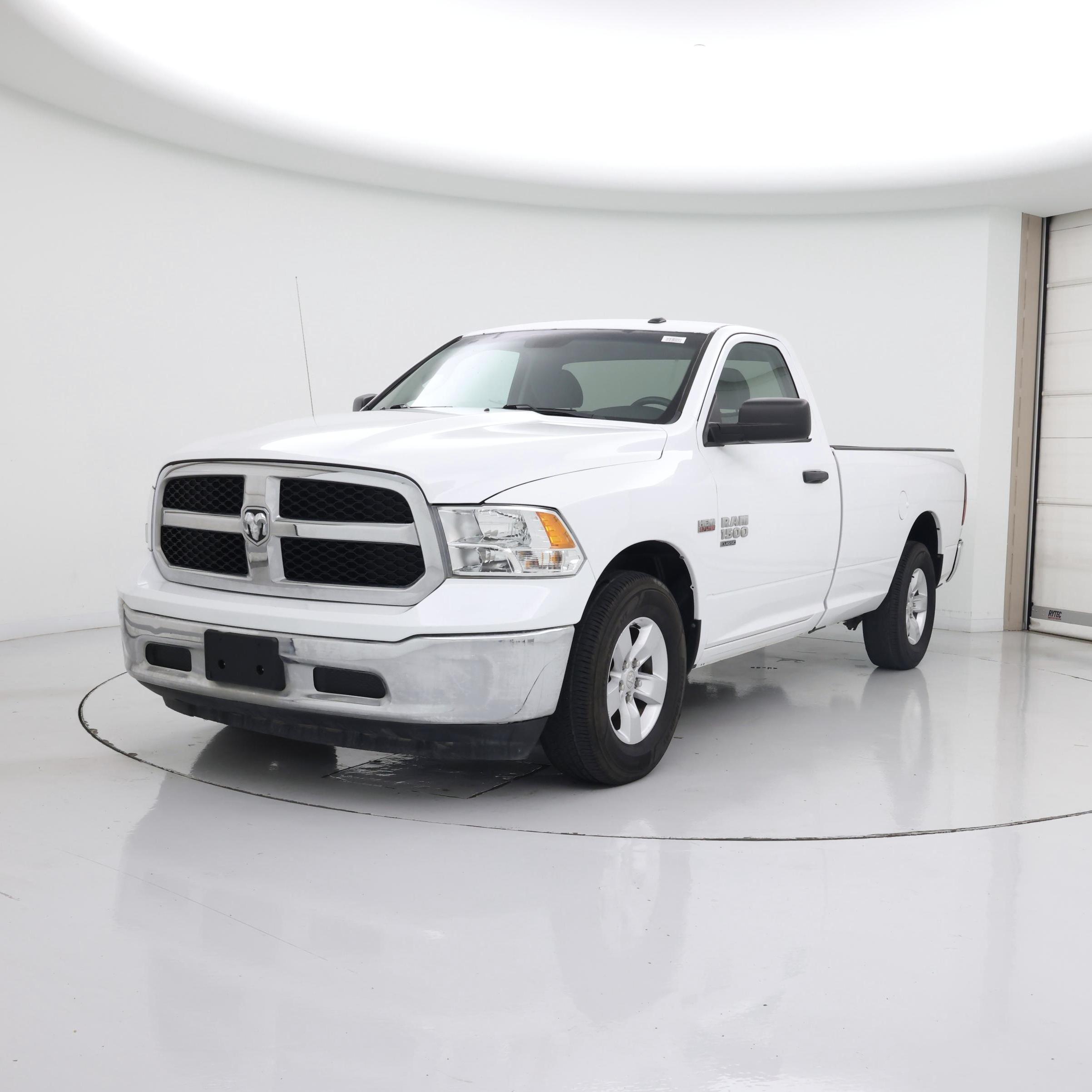 Thumbnail: 2021 RAM 1500 Classic - 4