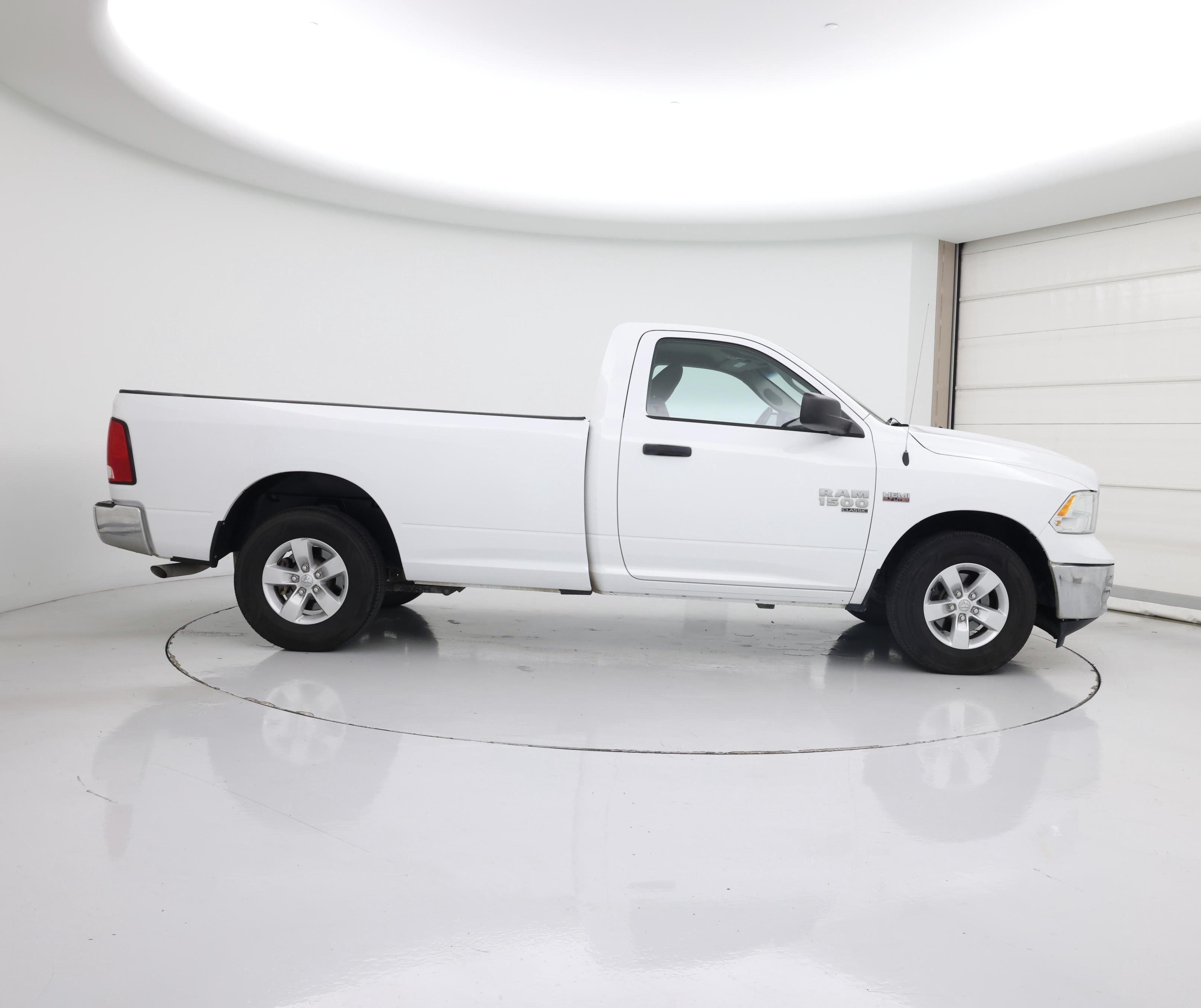 Thumbnail: 2021 RAM 1500 Classic - 7