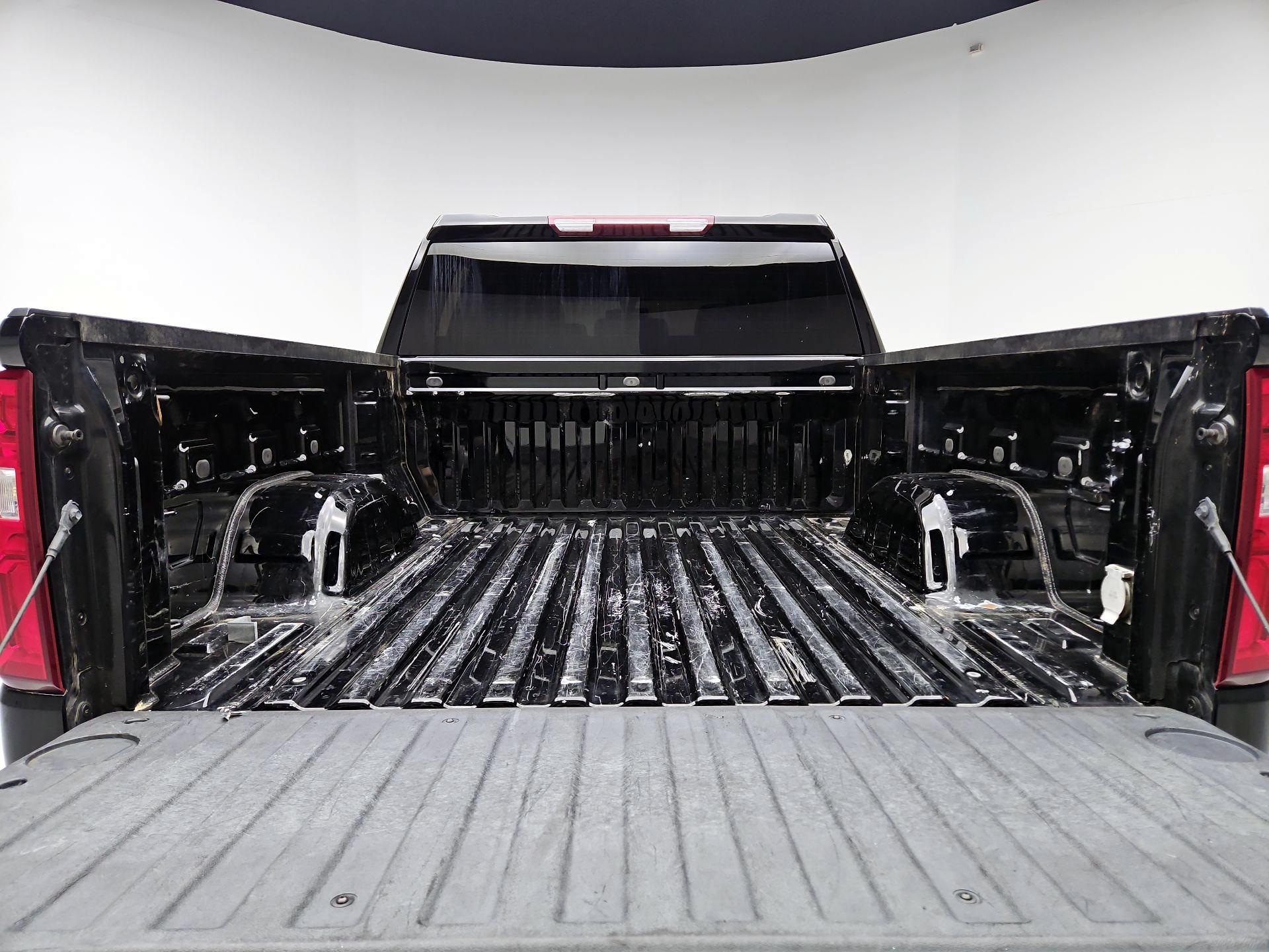 Thumbnail: 2022 Chevrolet Silverado 1500 - 20