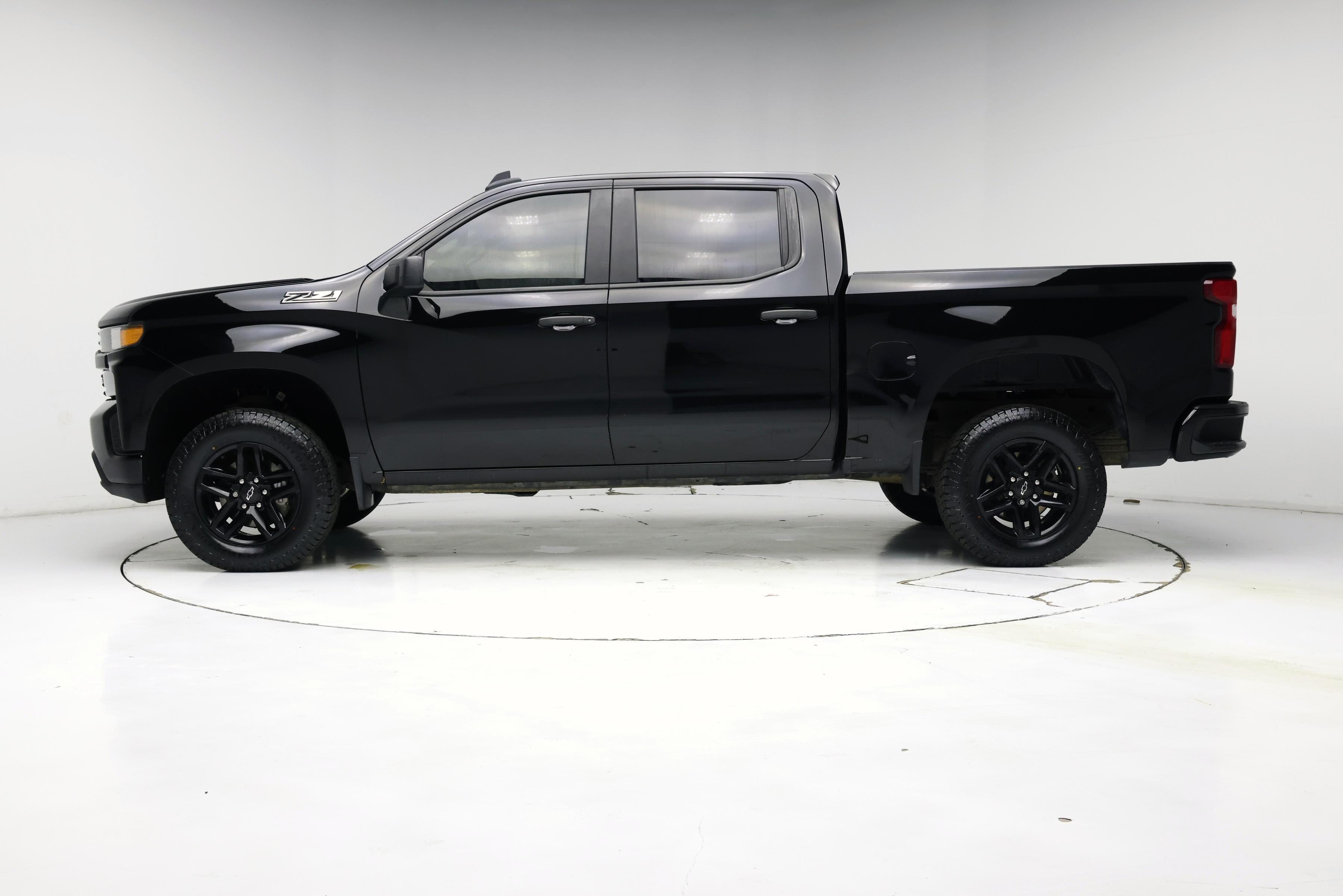 Thumbnail: 2022 Chevrolet Silverado 1500 - 3