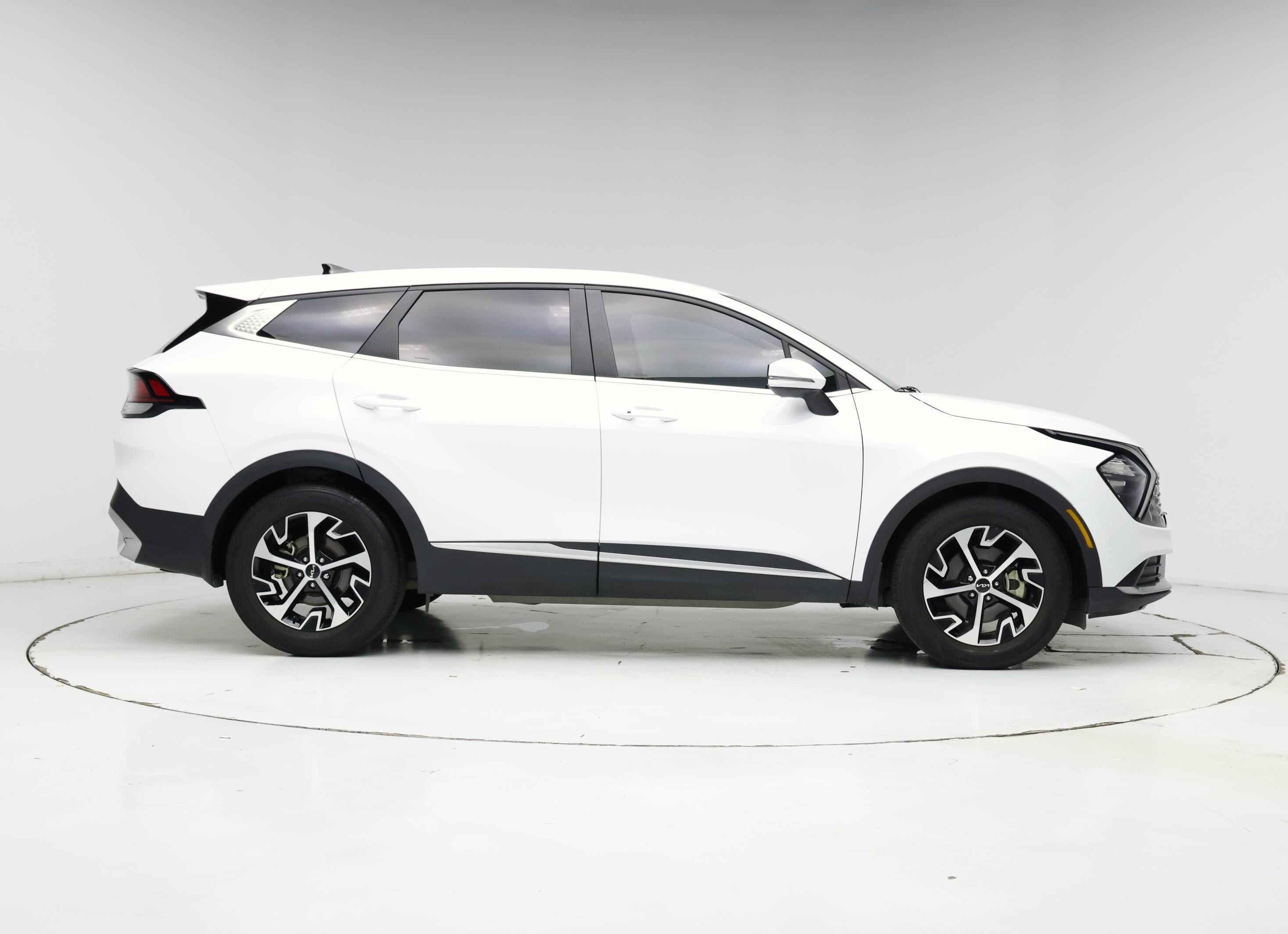 Thumbnail: 2023 Kia Sportage - 7