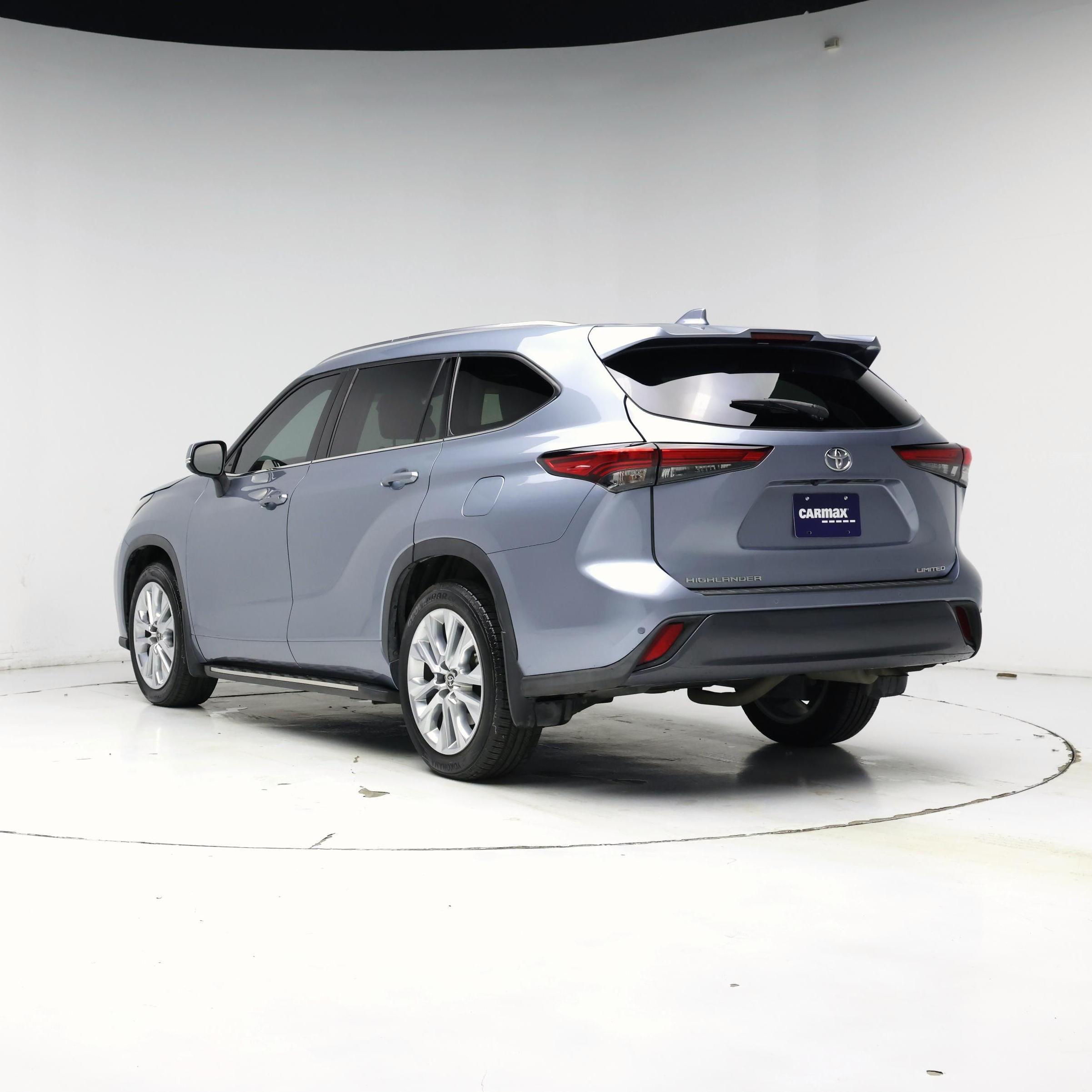 Thumbnail: 2022 Toyota Highlander - 2