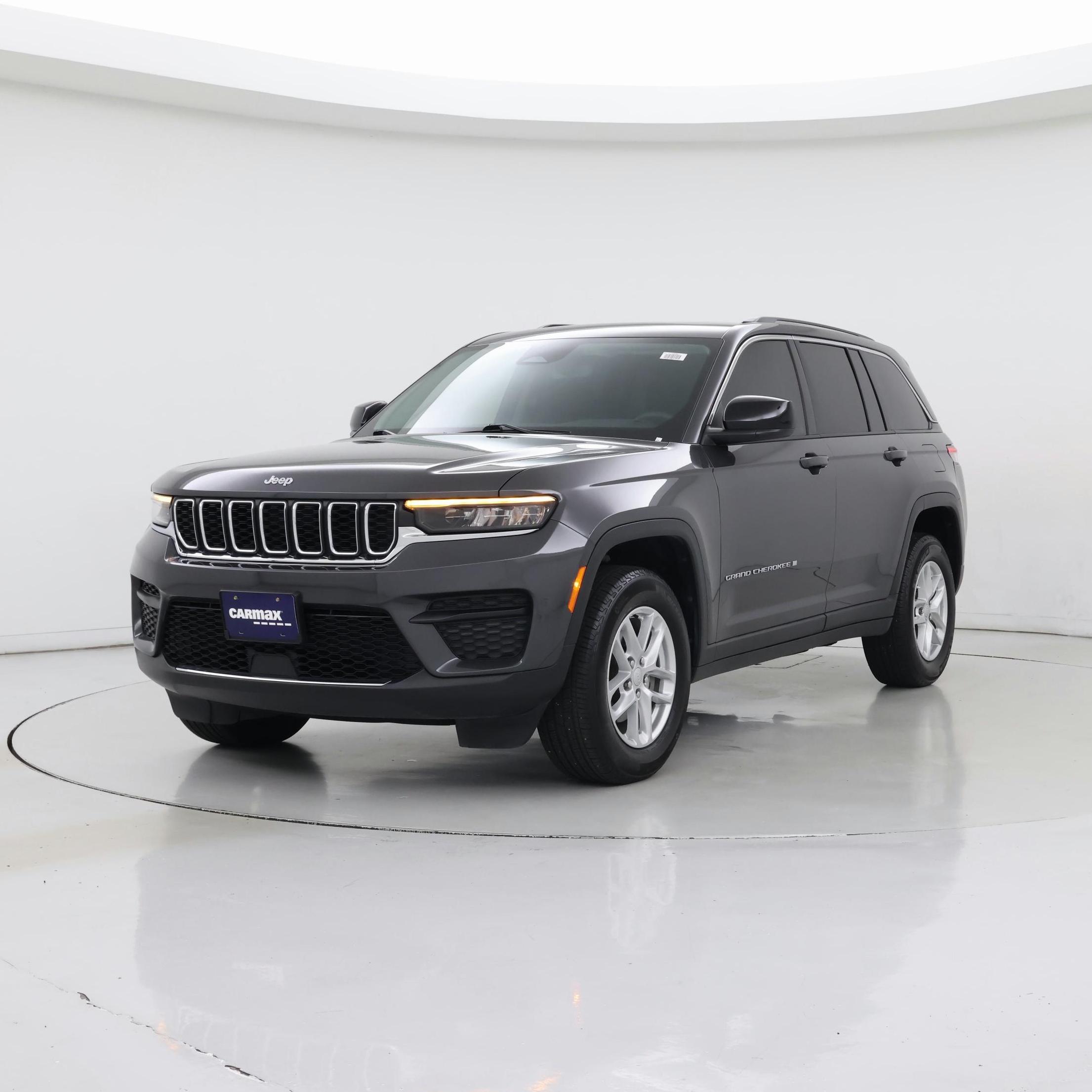 Thumbnail: 2023 Jeep Grand Cherokee - 4