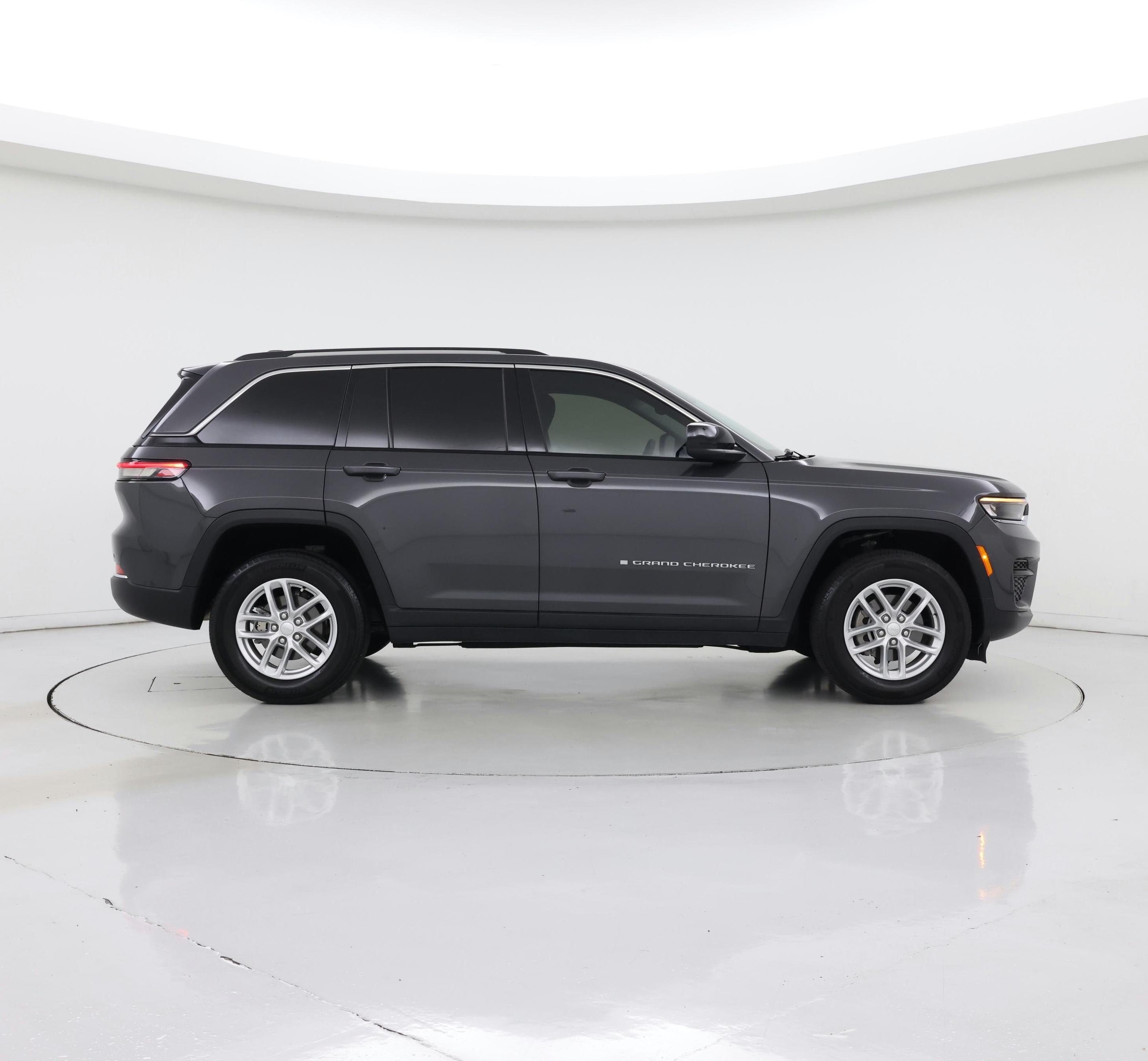 Thumbnail: 2023 Jeep Grand Cherokee - 7