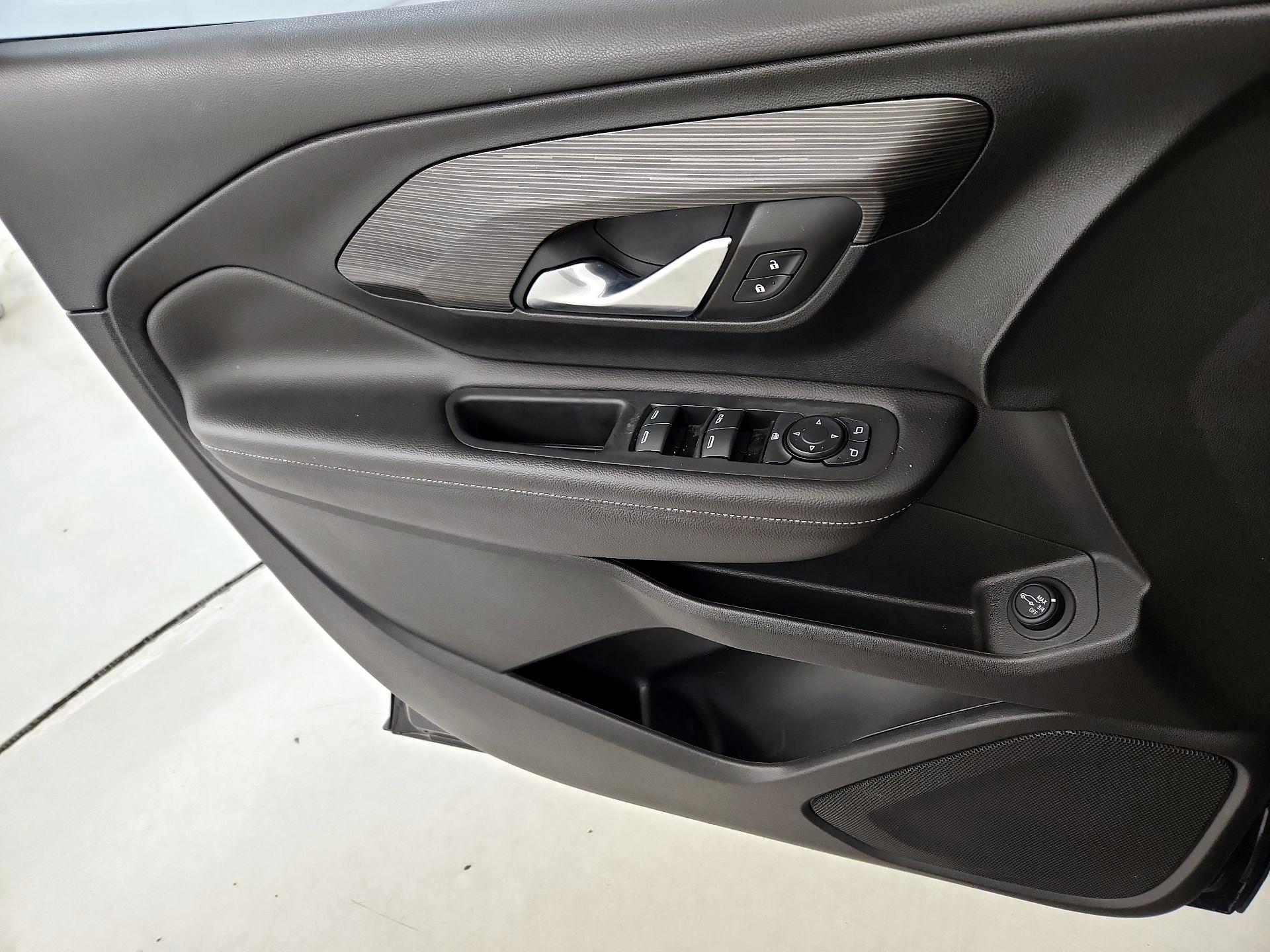 Thumbnail: 2022 GMC Terrain - 12