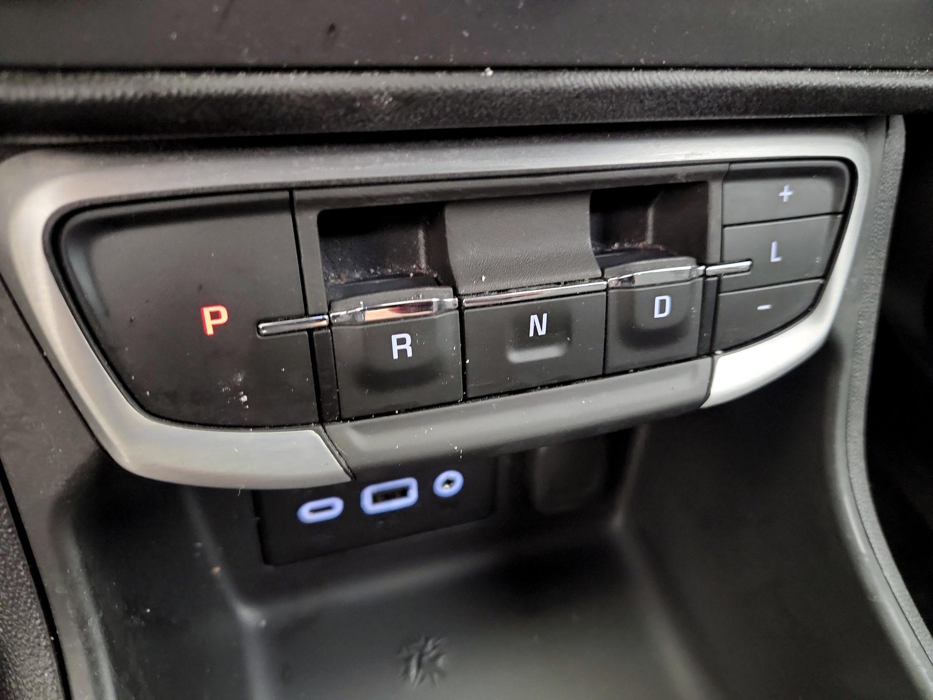 Thumbnail: 2022 GMC Terrain - 17