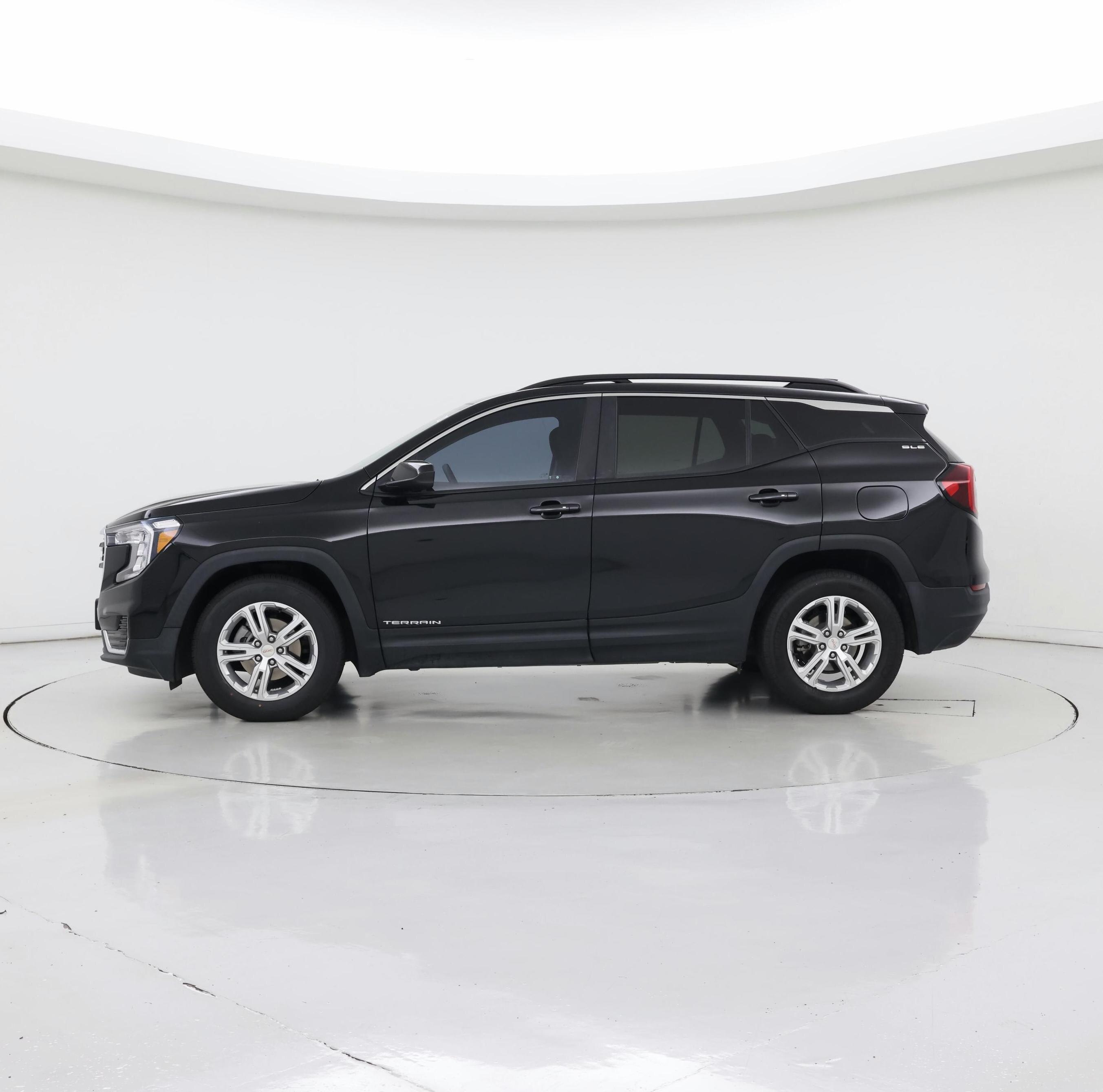 Thumbnail: 2022 GMC Terrain - 3