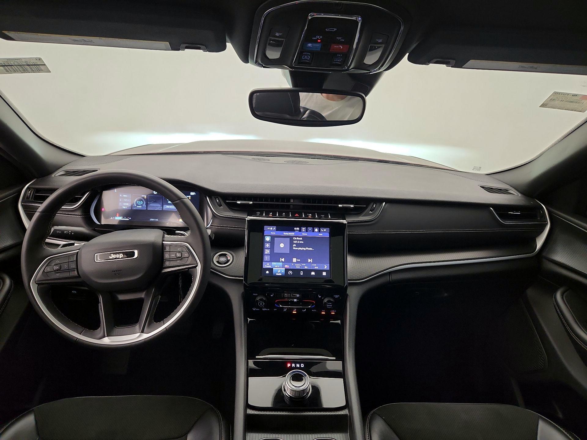 Thumbnail: 2023 Jeep Grand Cherokee - 9