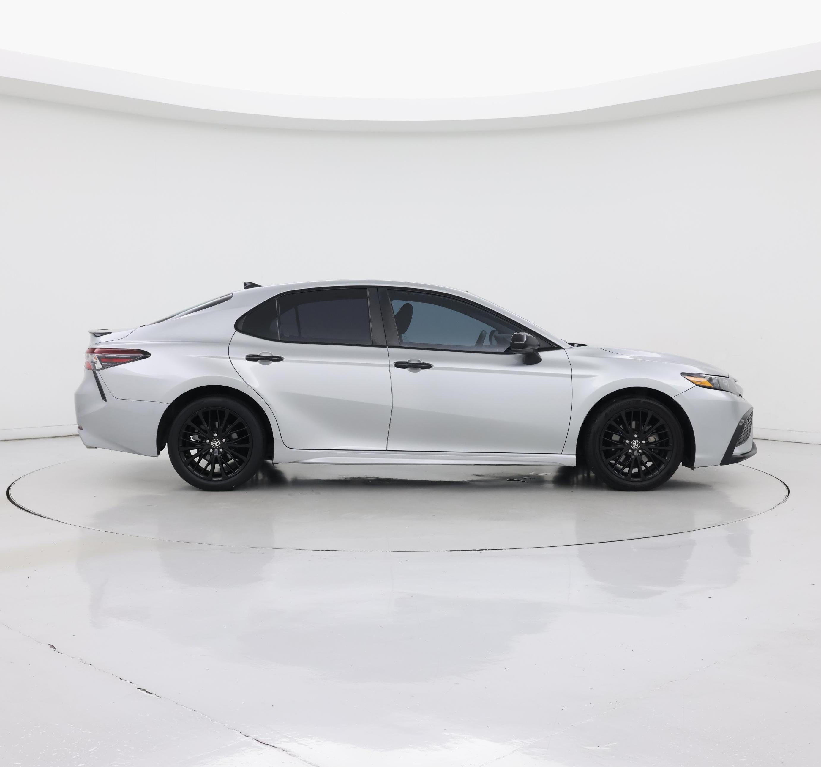 Thumbnail: 2021 Toyota Camry - 7