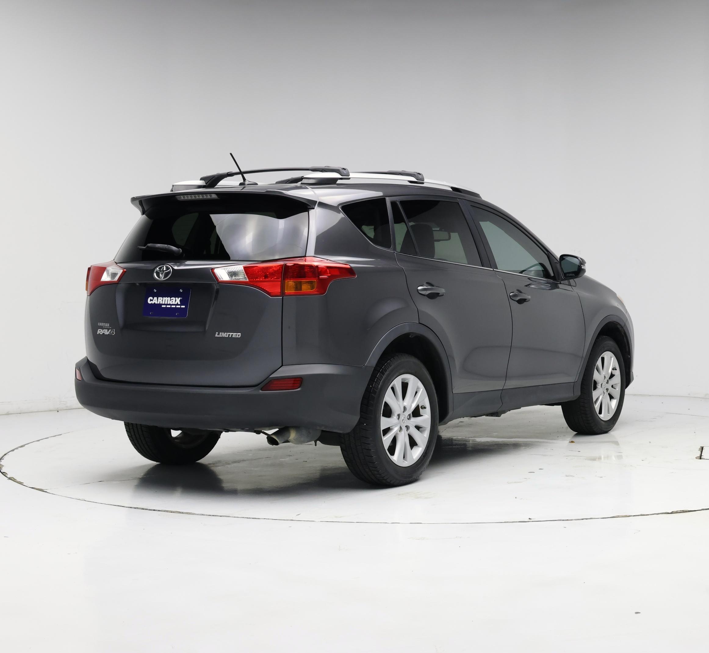 Thumbnail: 2015 Toyota RAV4 - 8